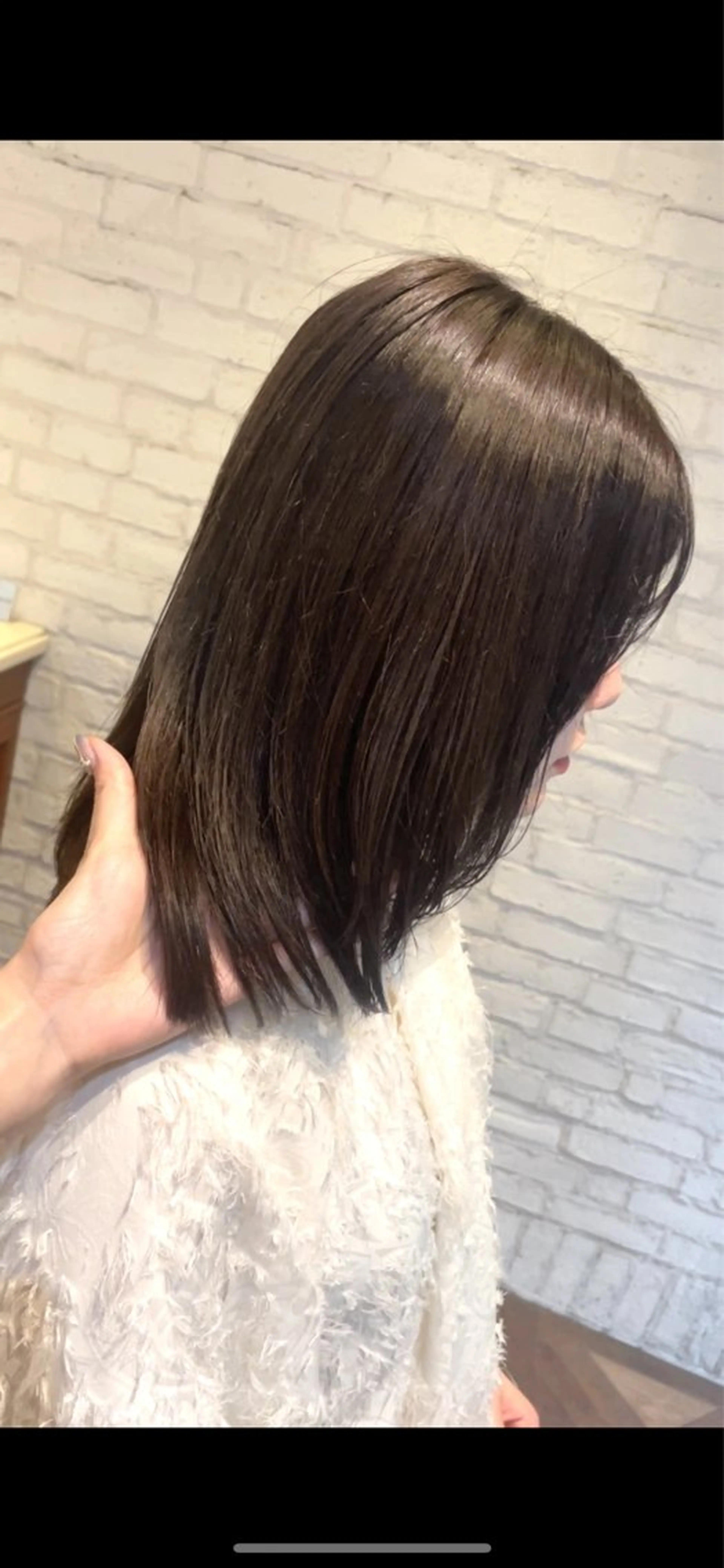 ミディアム カラー ブリーチ グレージュ ブリーチなしカラー カット ヘアカラー トリートメント BEBE所属・ご新規様限定 透明感カラーKANAのヘアスタイル