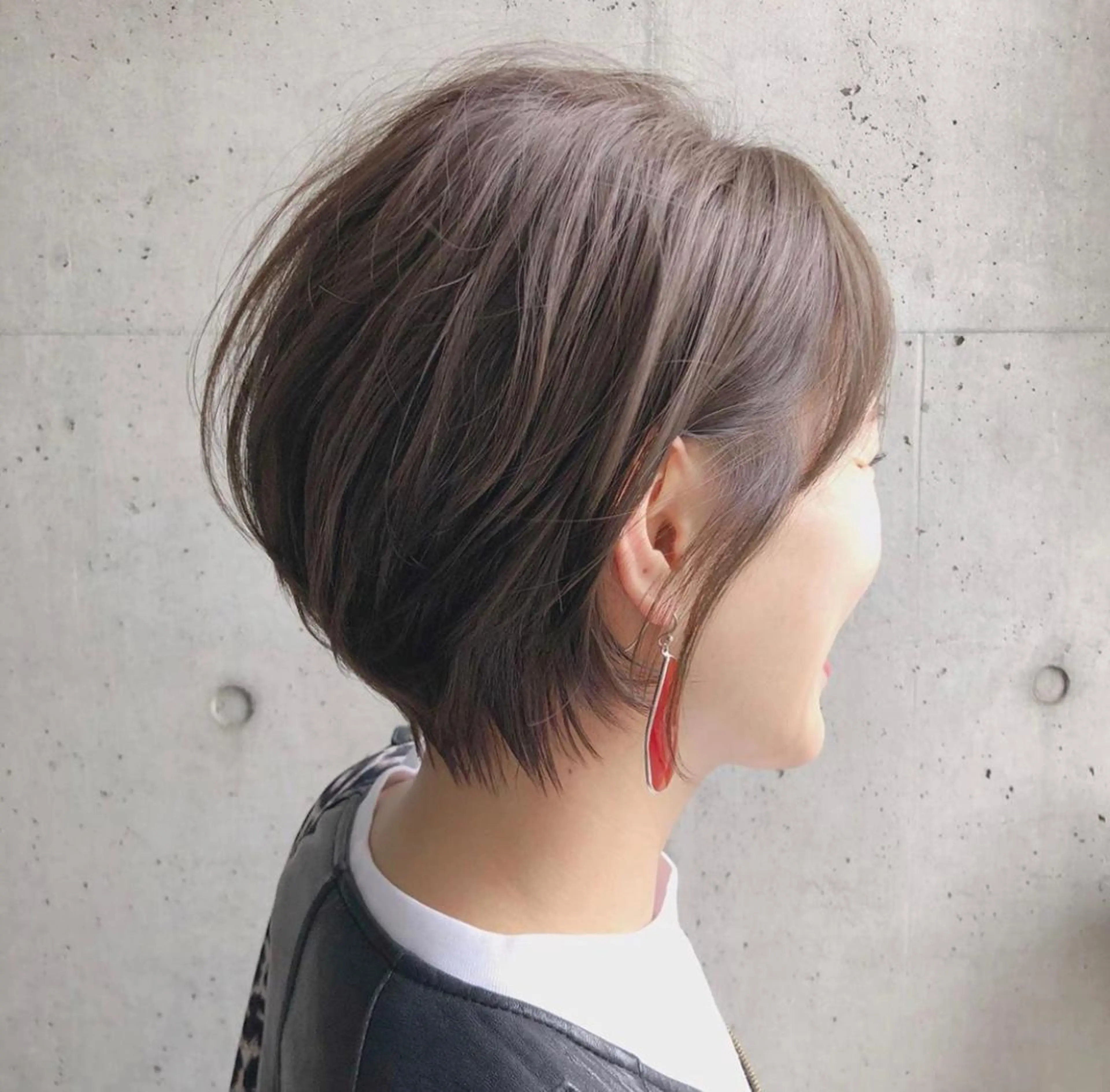 ショート ブリーチソムリエ認定 梅田茶屋町Eir辻のヘアスタイル