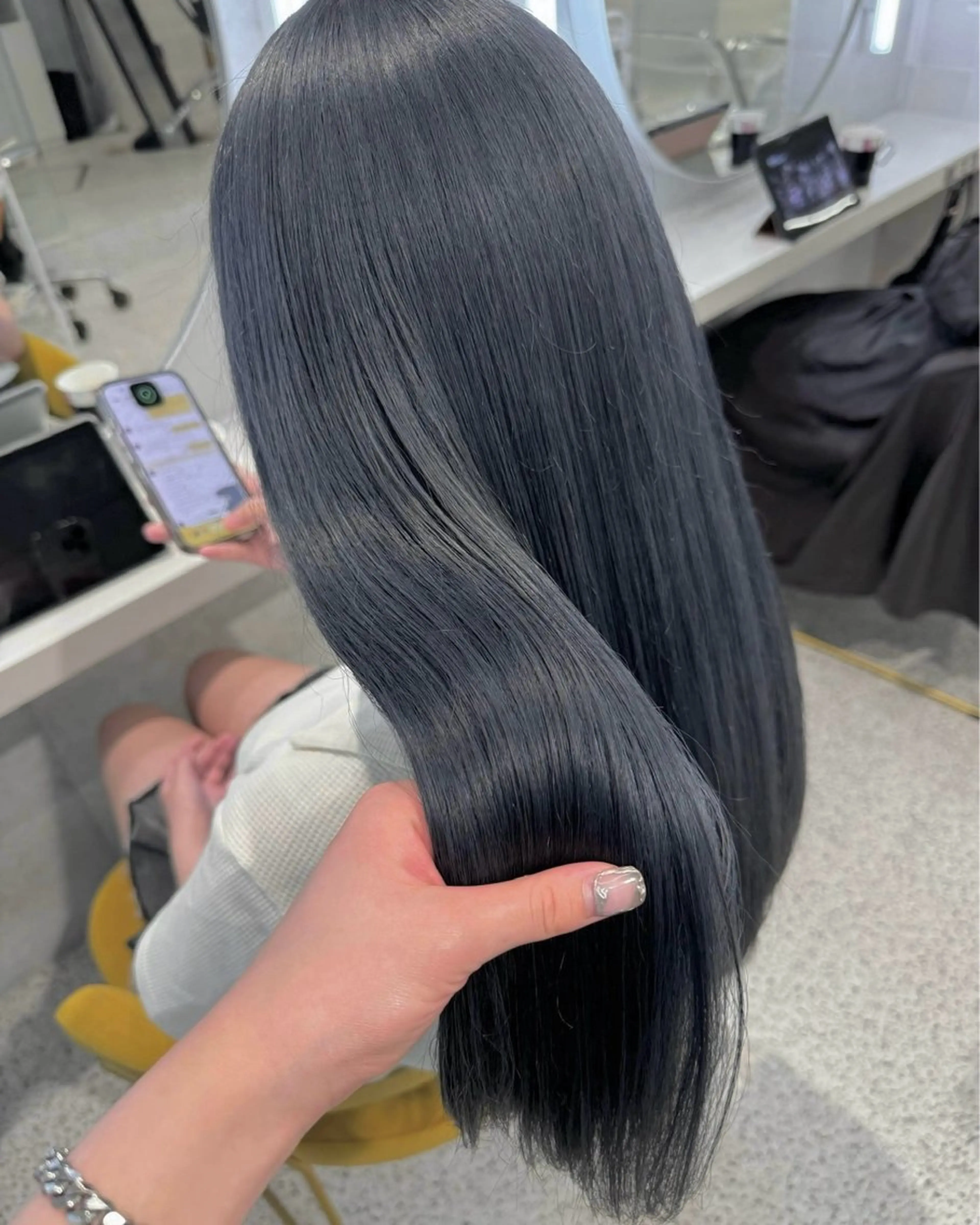 ロング ヘアカラー トリートメント 韓国ヘア🤍 ayanaのヘアスタイル