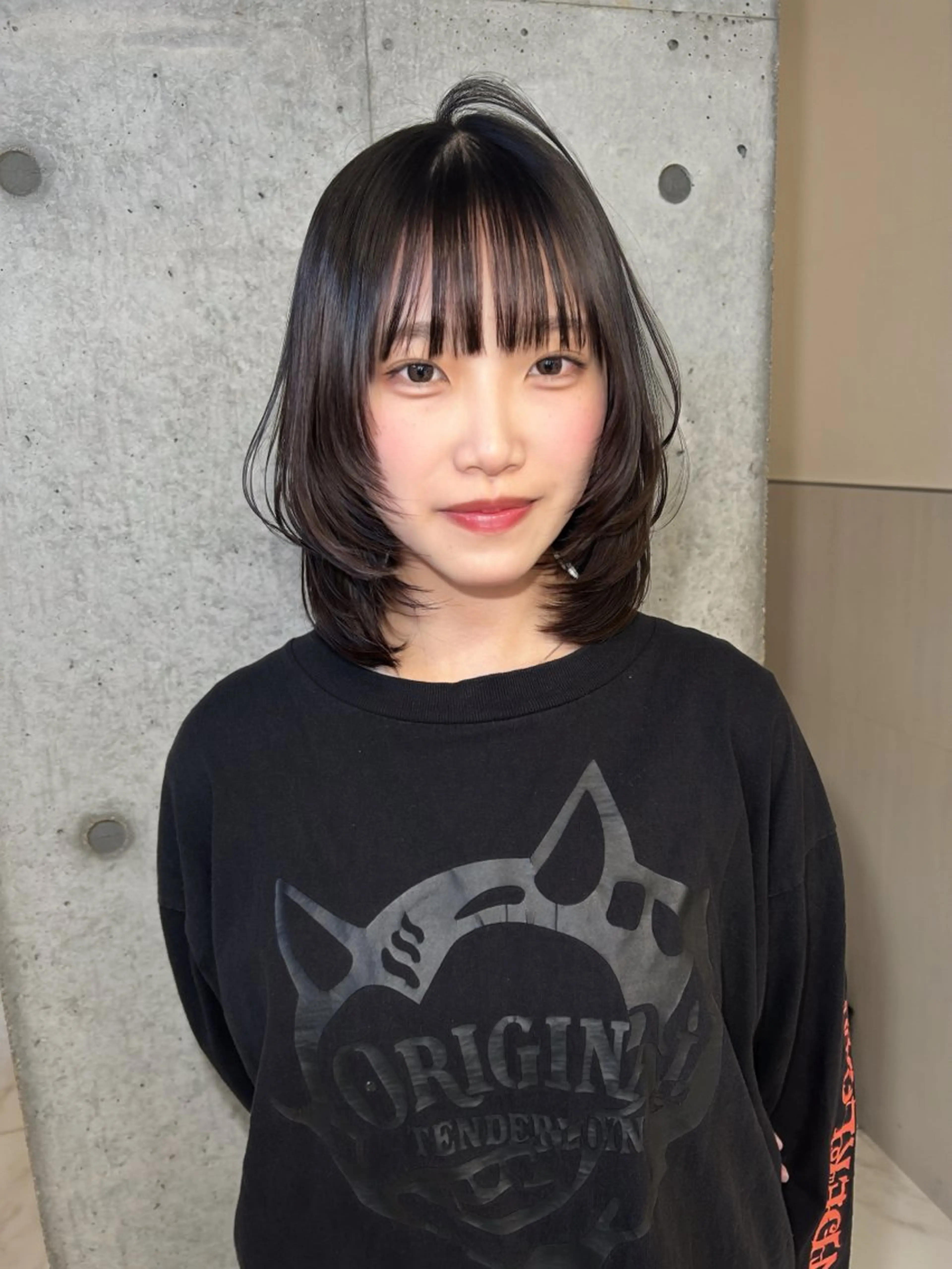 ミディアム レイヤーカット ウルフカット ウルフレイヤー カット ️💜akari💜 ハイトーン/レイヤーのヘアスタイル