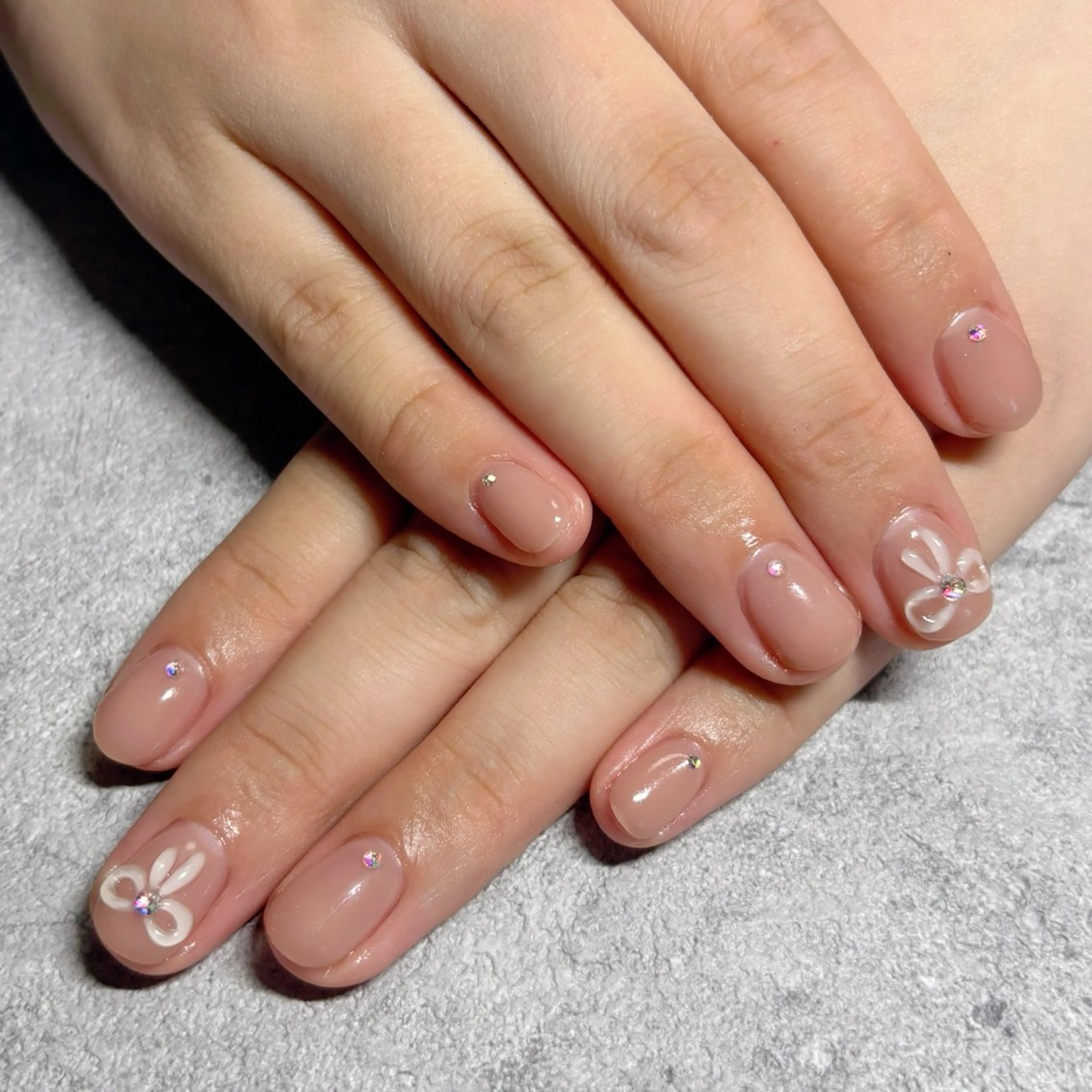 ネイル ハンドネイル nailroom DIASOMNIAのネイルデザイン