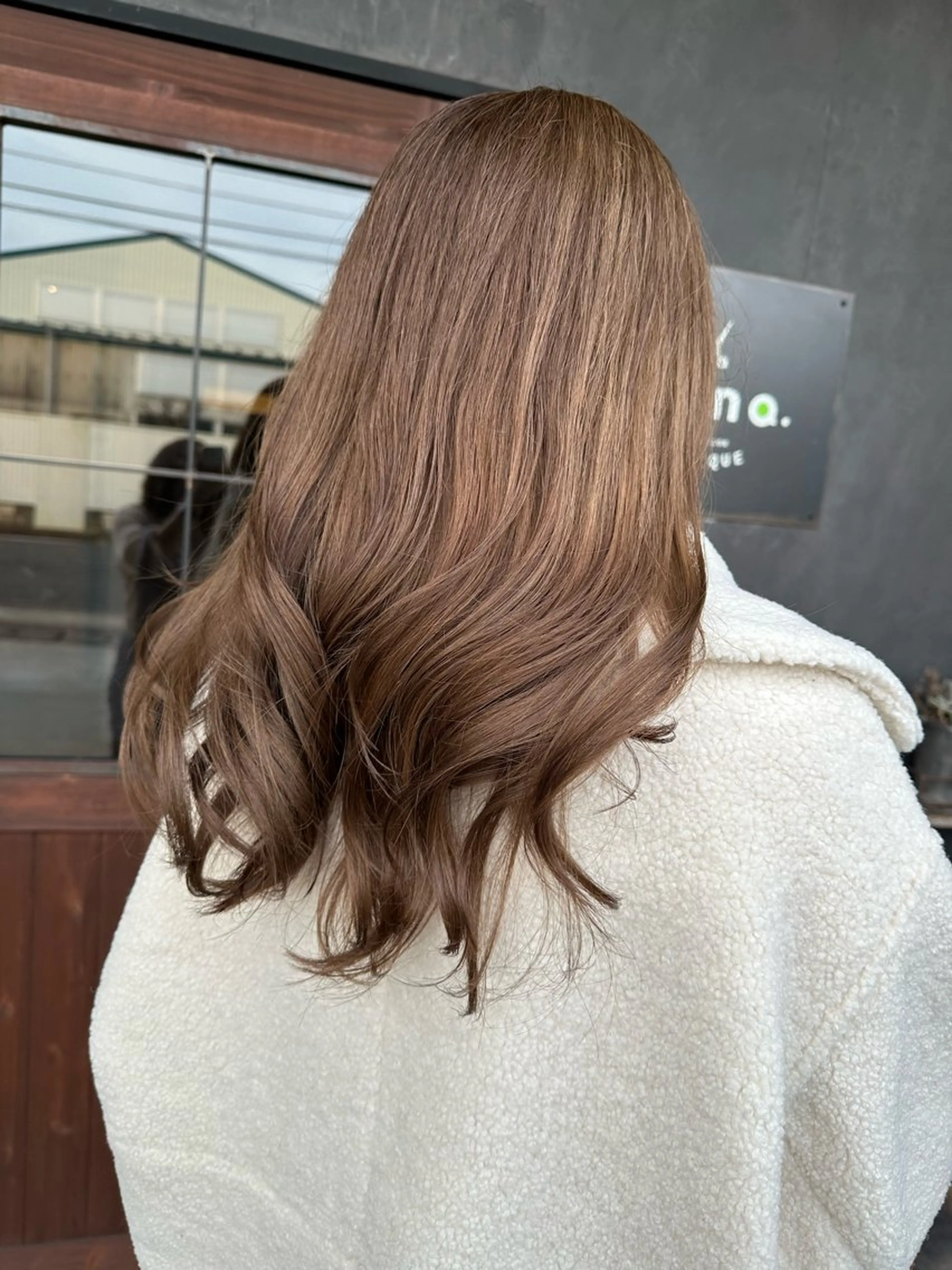 ロング カラー ヘアアレンジ 鈴木 未歩のヘアスタイル