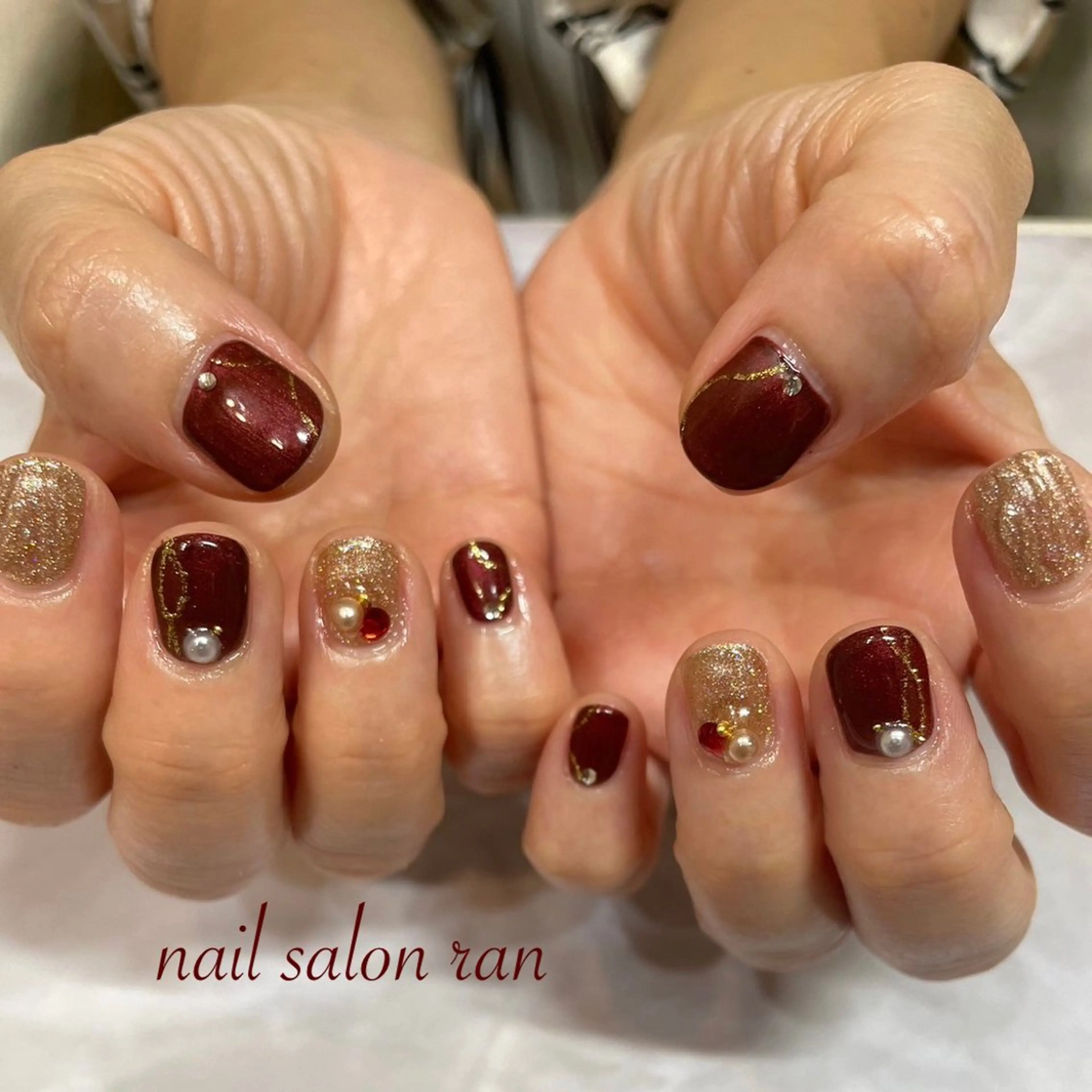 ネイル ゴールド 冬ネイル クリスマス nailsalon ranのネイルデザイン
