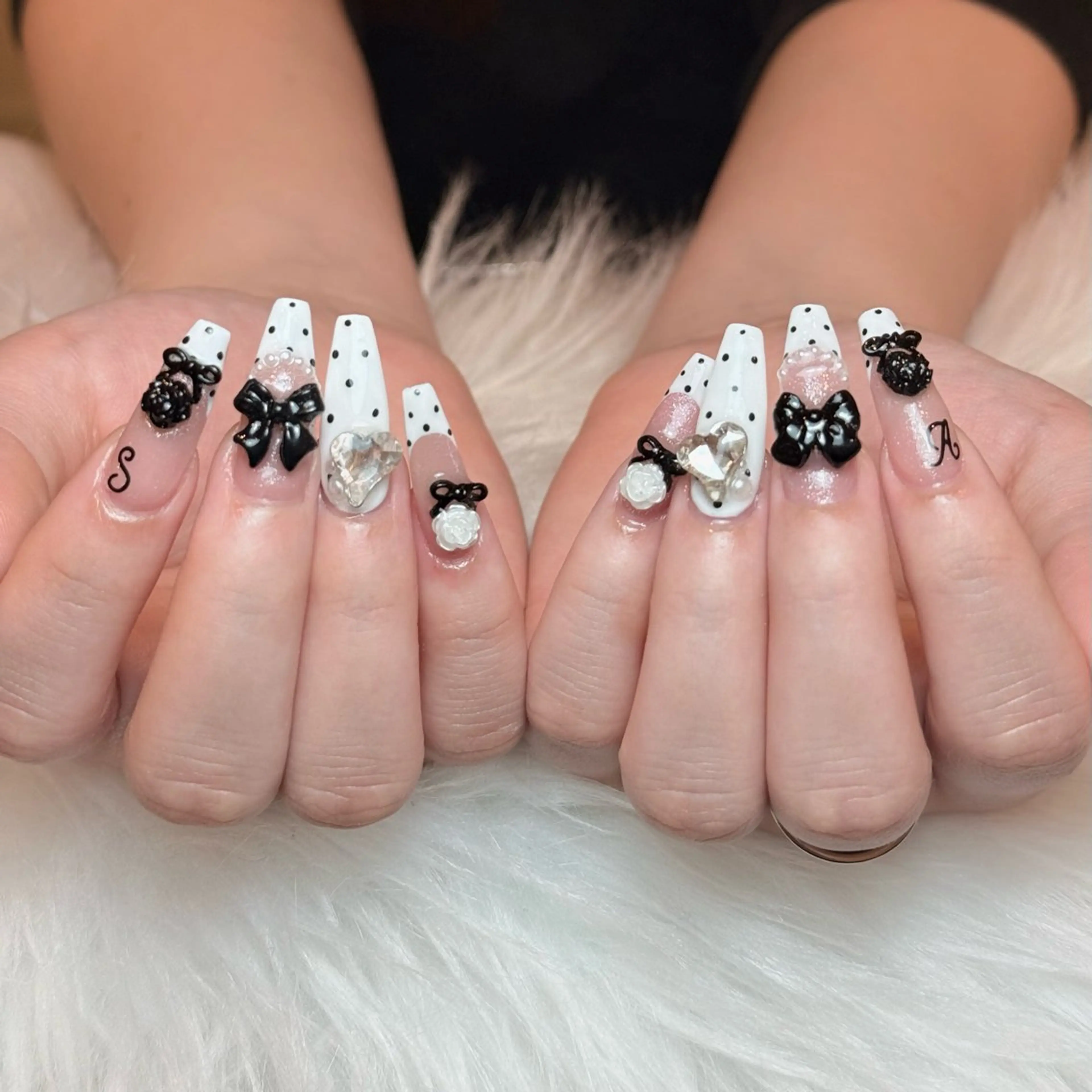 ネイル チークネイル ドット フレンチネイル グラデーション ハート ハンドネイル ハンドケア Nihonthy Nail 新宿所属・Nihonthy Nail 新宿のネイルデザイン