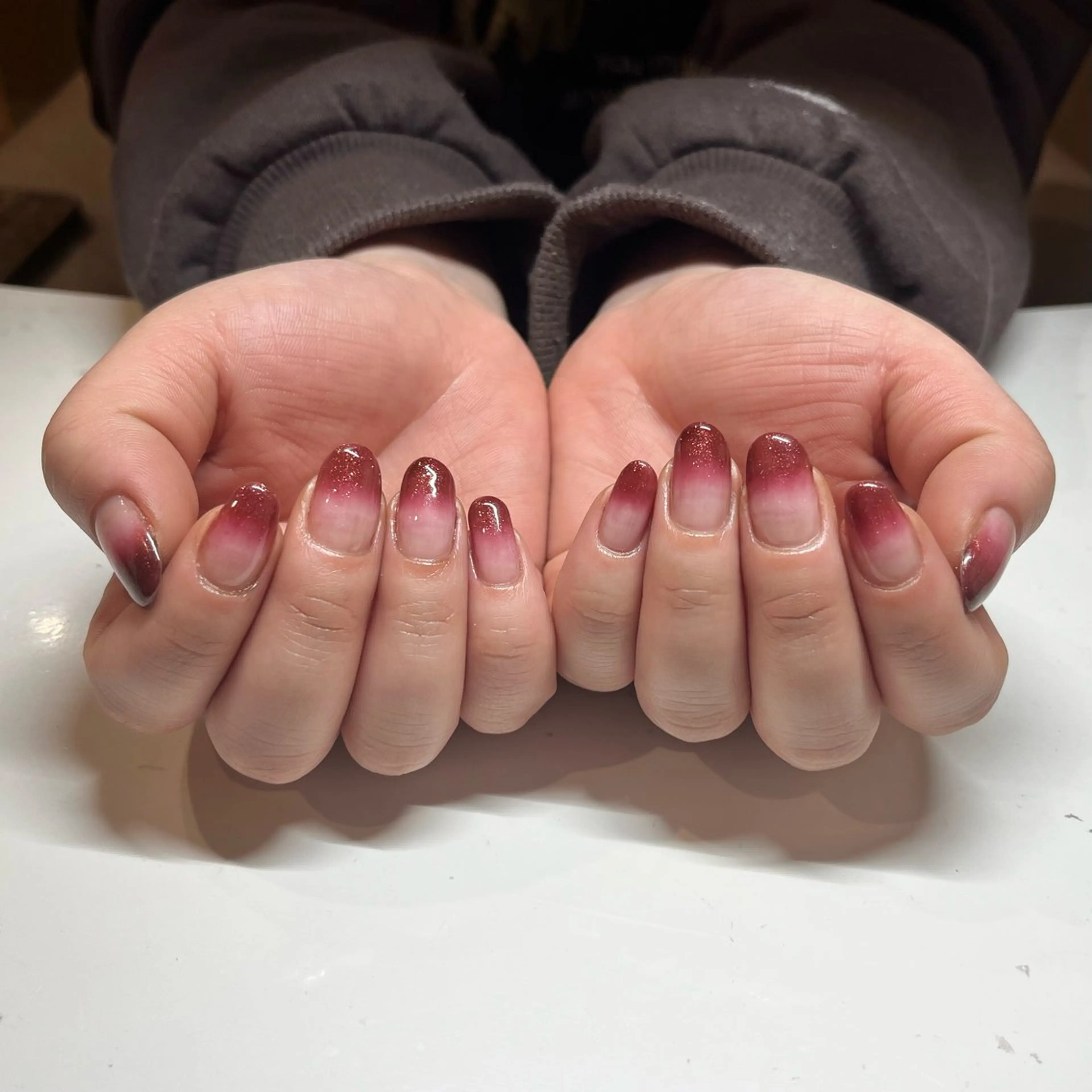 ネイル ラメ(グリッター) ラメグラデーション 赤色 ハンドネイル イーミリー市川店 moekaのネイルデザイン