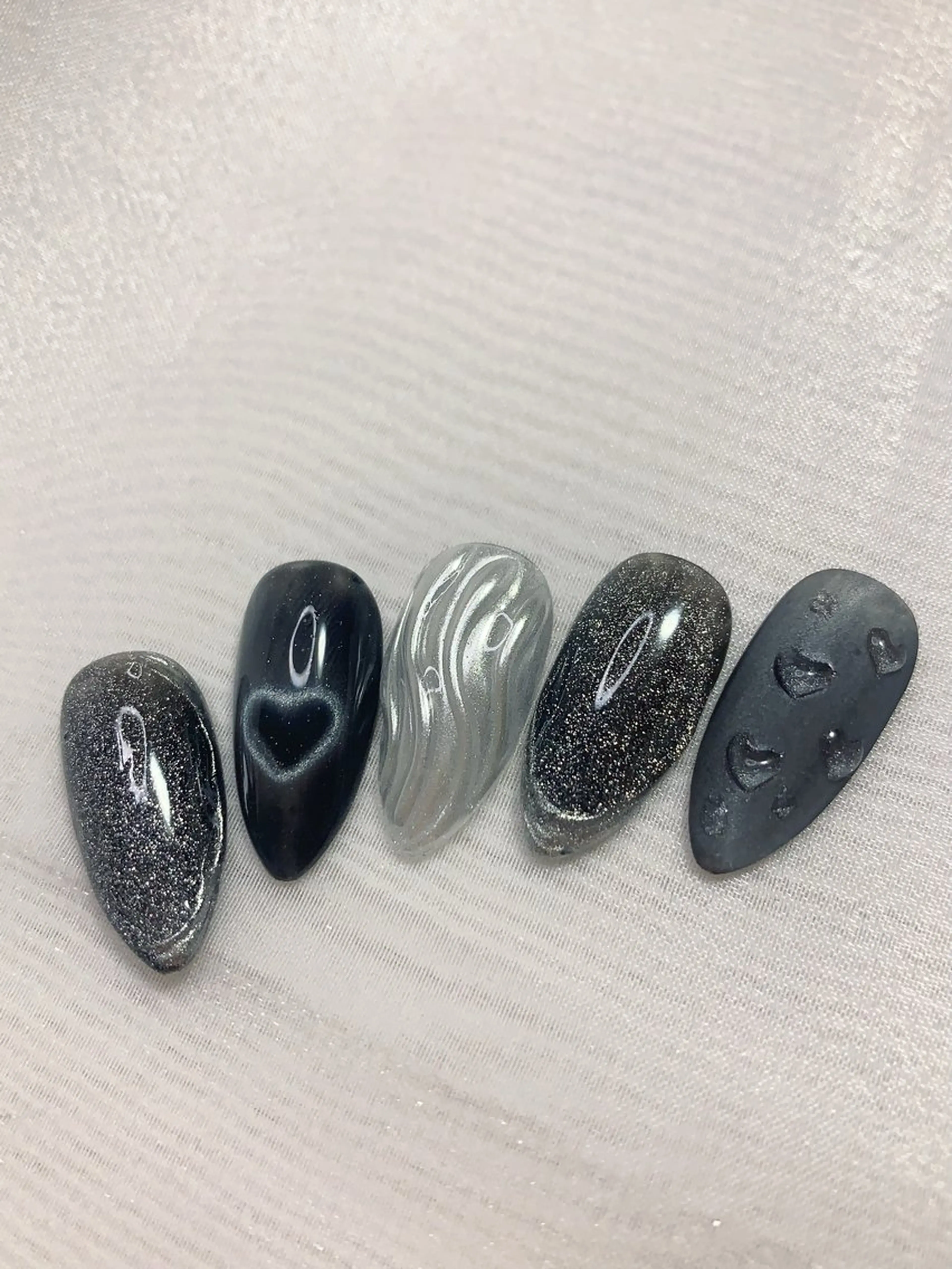 ネイル ハート マグネットネイル ミラーネイル ぷっくりネイル 夏ネイル Cute Tips nailのネイルデザイン