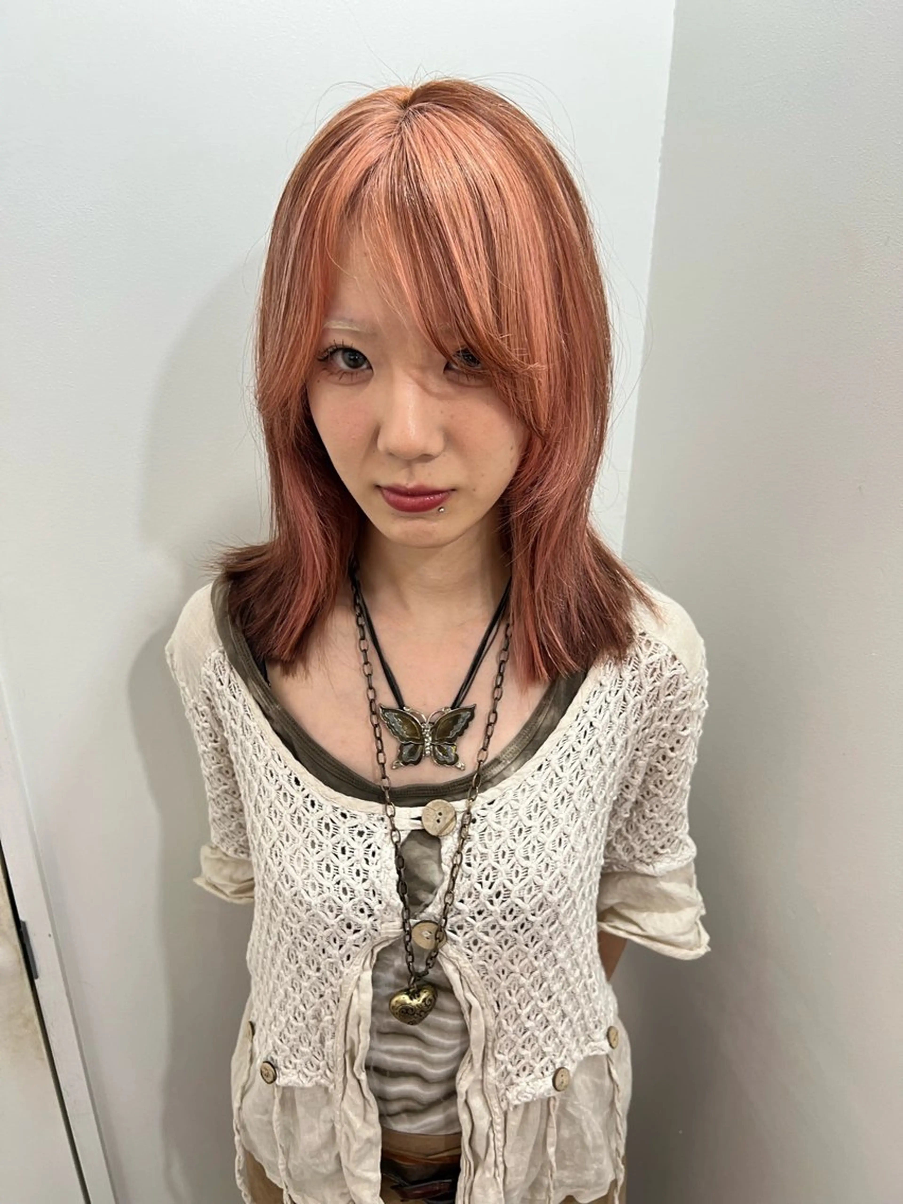 ミディアム ヘアカラー トリートメント 💥ウルフカット デザインあんな💥のヘアスタイル