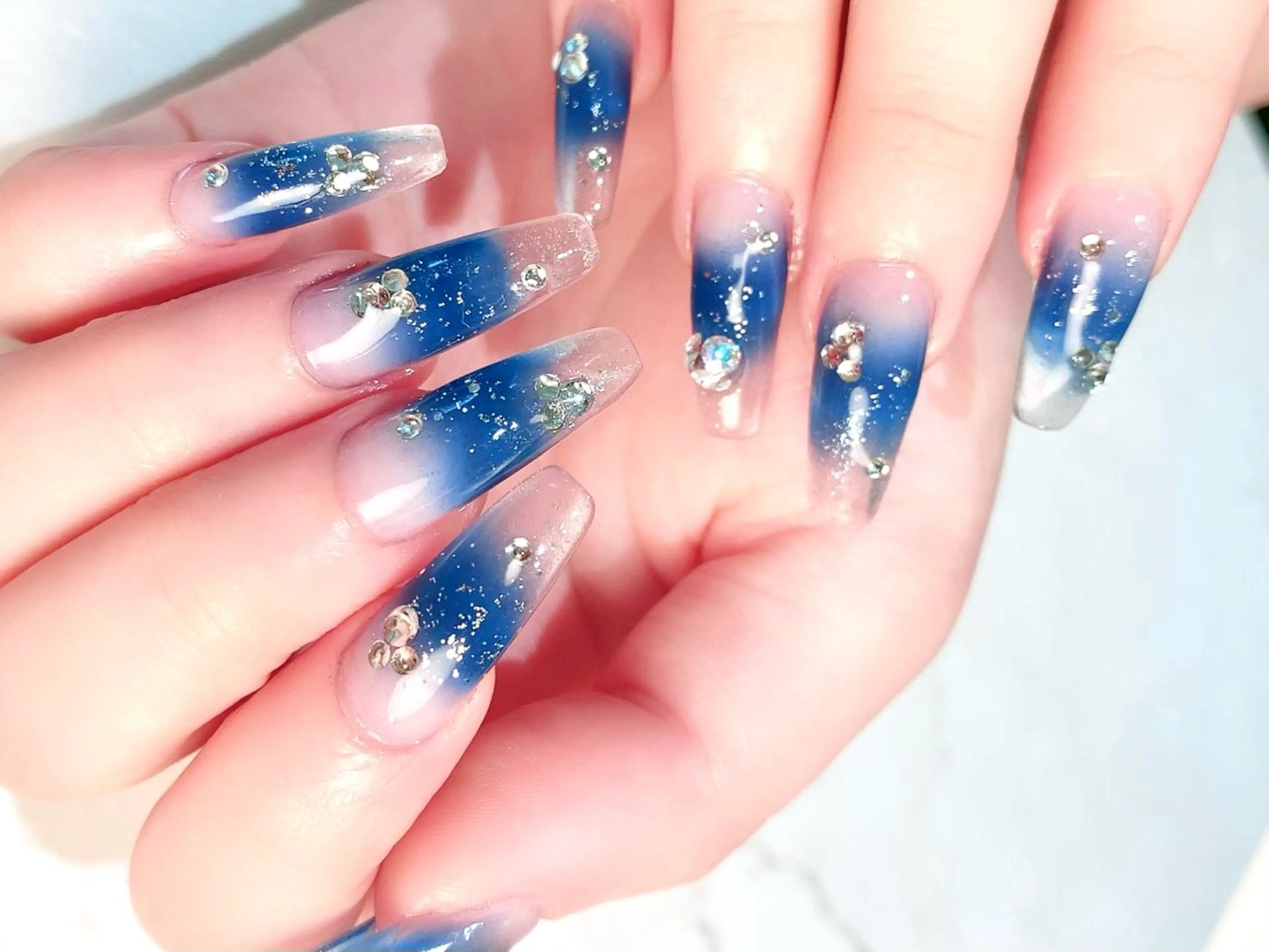 ネイル 成人式 スカルプネイル プライベートサロン Rのネイルデザイン