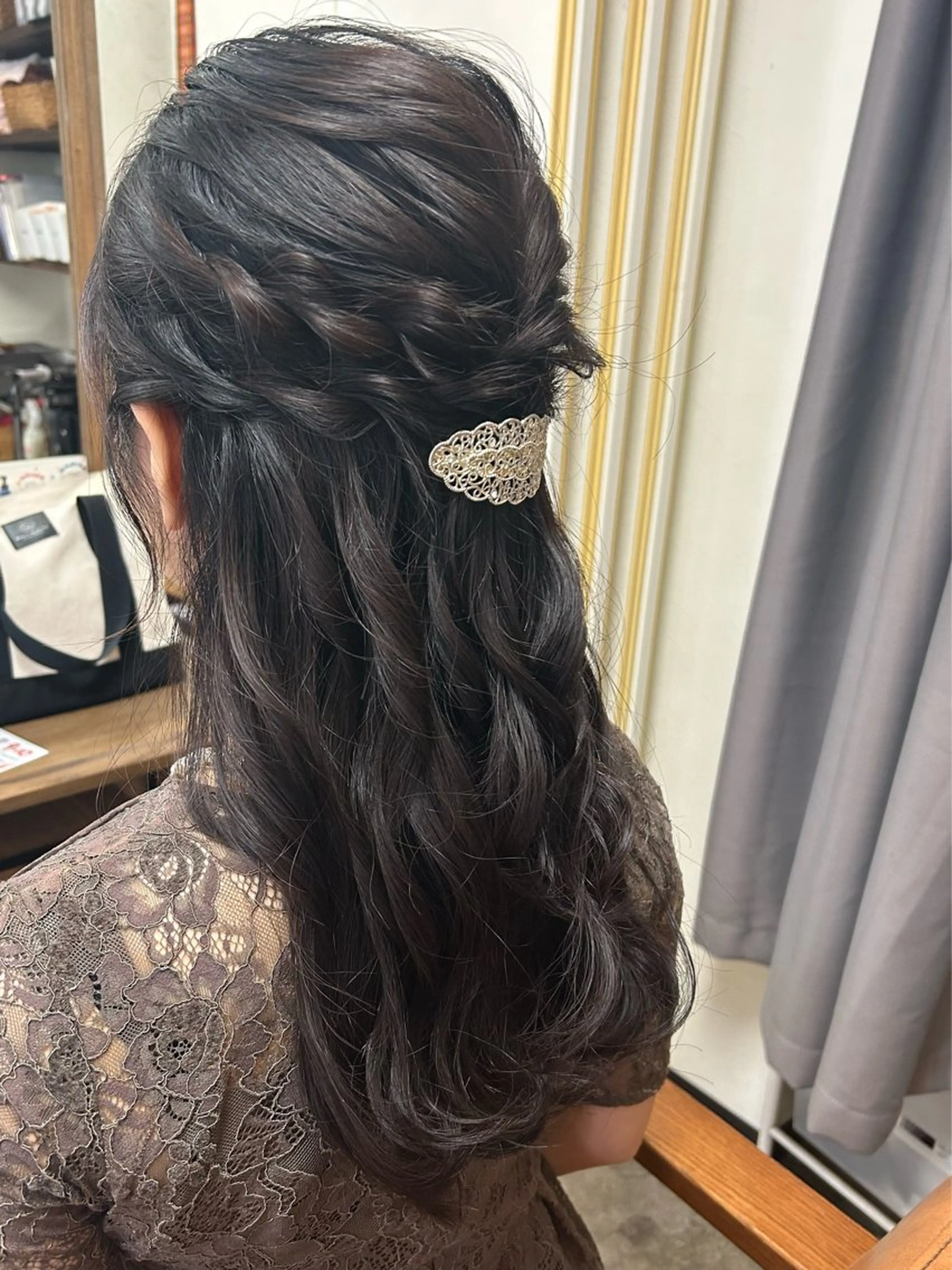 ロング ヘアアレンジ コヤナギ ラムのヘアスタイル