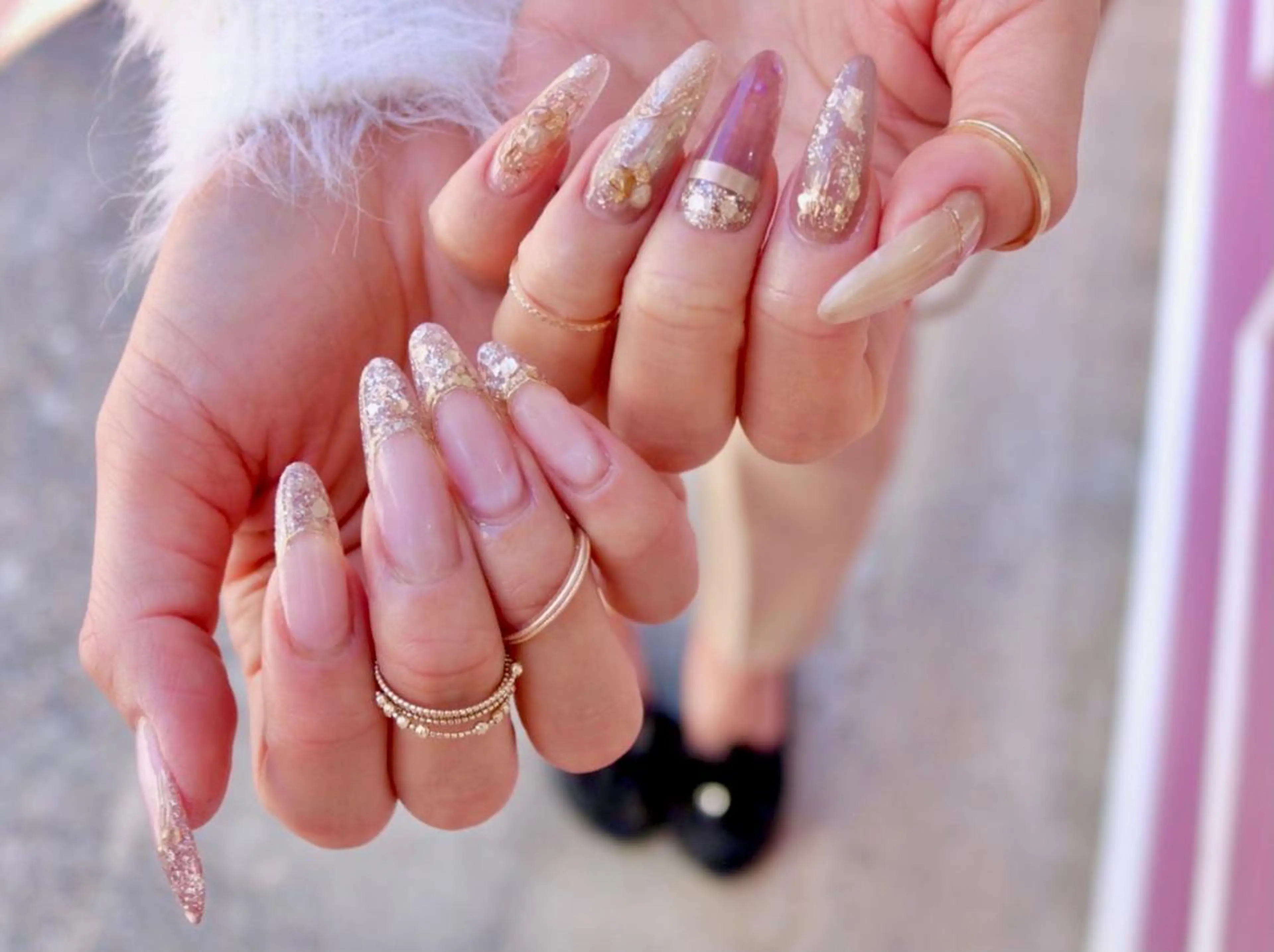 ネイル 成人式 フレンチネイル ジェルネイル ガラスフレンチ ロングネイル ハンドネイル ハンドケア Lililas サロン&スクールのネイルデザイン