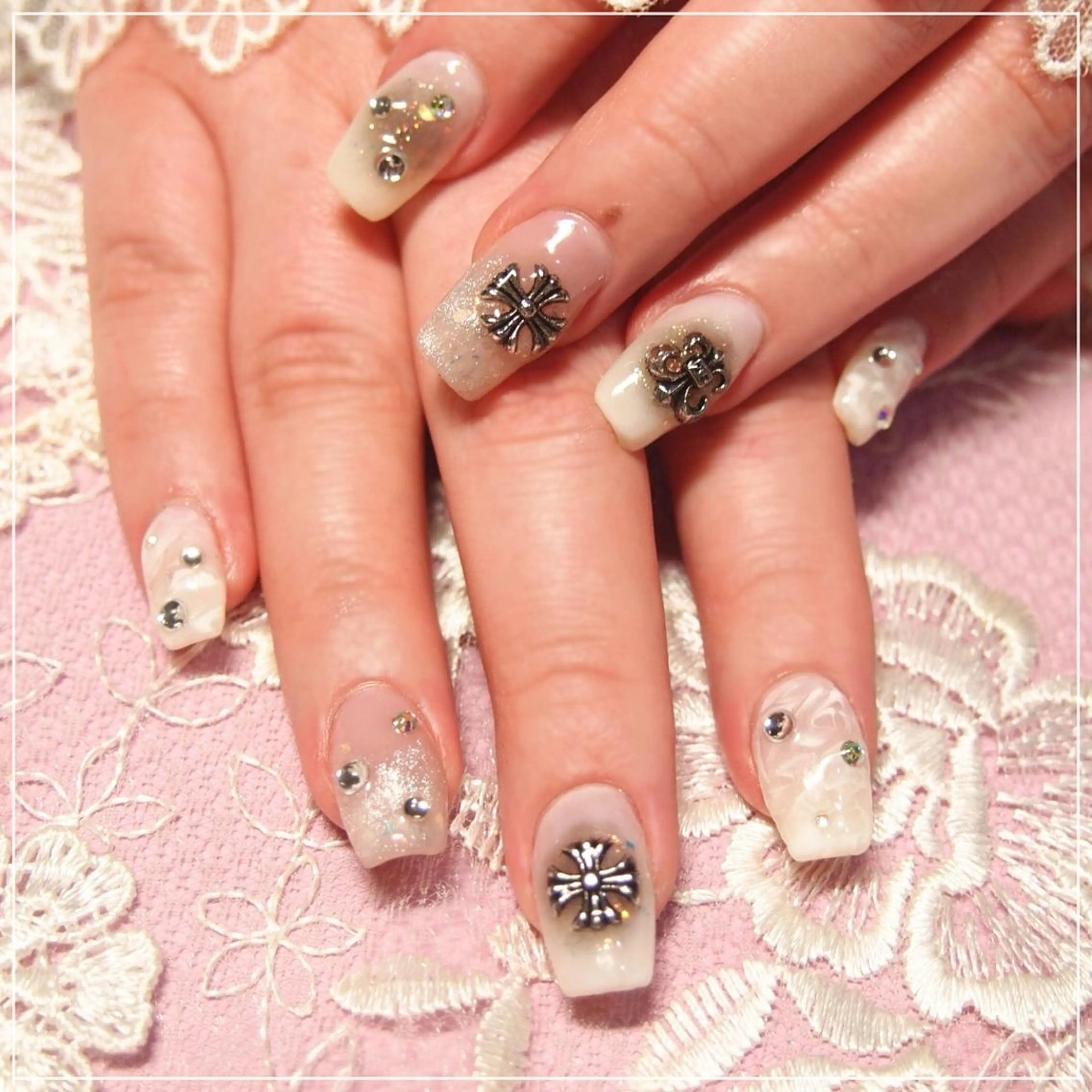 ネイル 山田 麻衣のネイルデザイン