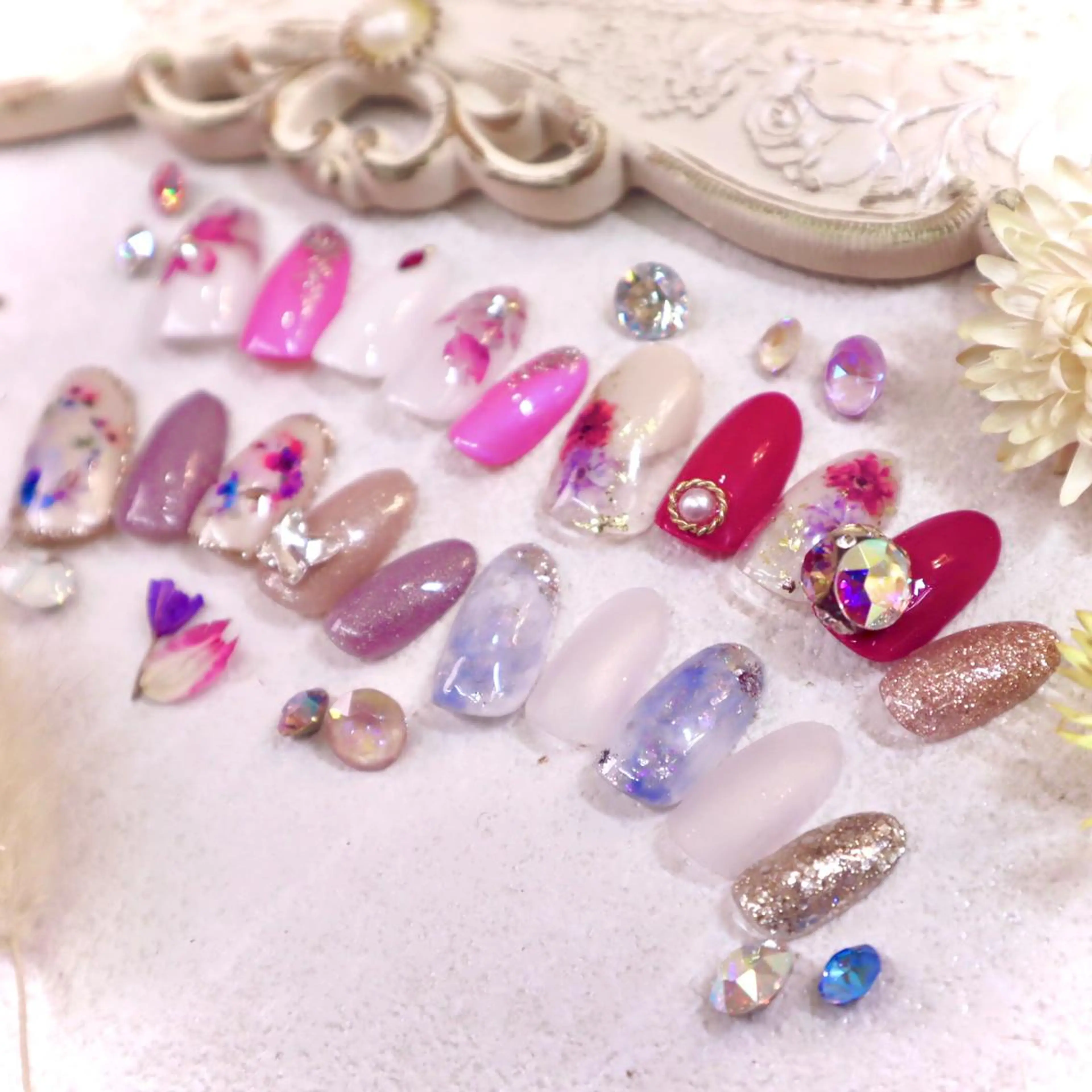 ネイル アートネイル Vogusty's Nail 鶴見店のネイルデザイン