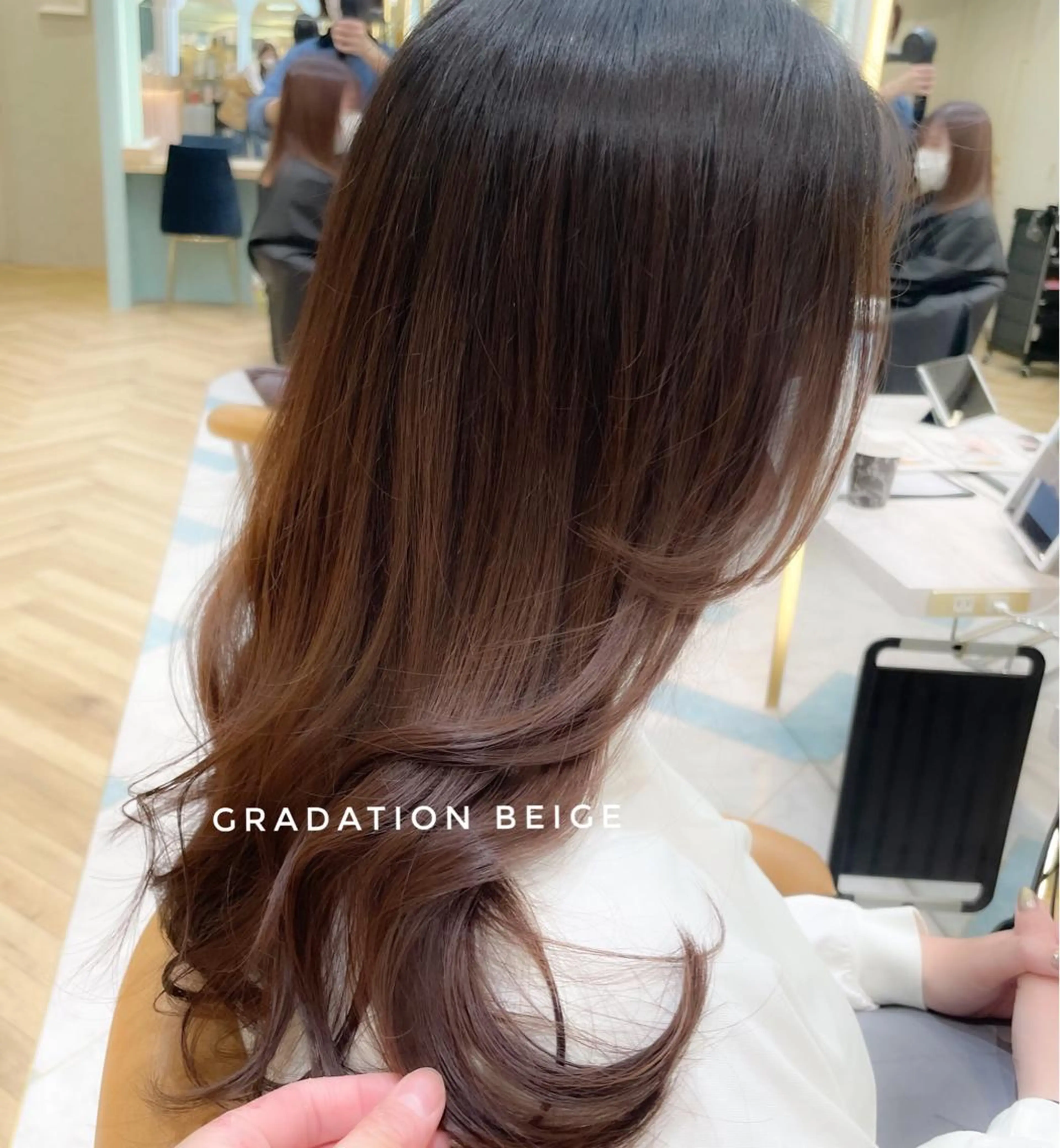 ロング カット ヘアカラー トリートメント 産休中2026.4月 復帰予定/野崎華代のヘアスタイル