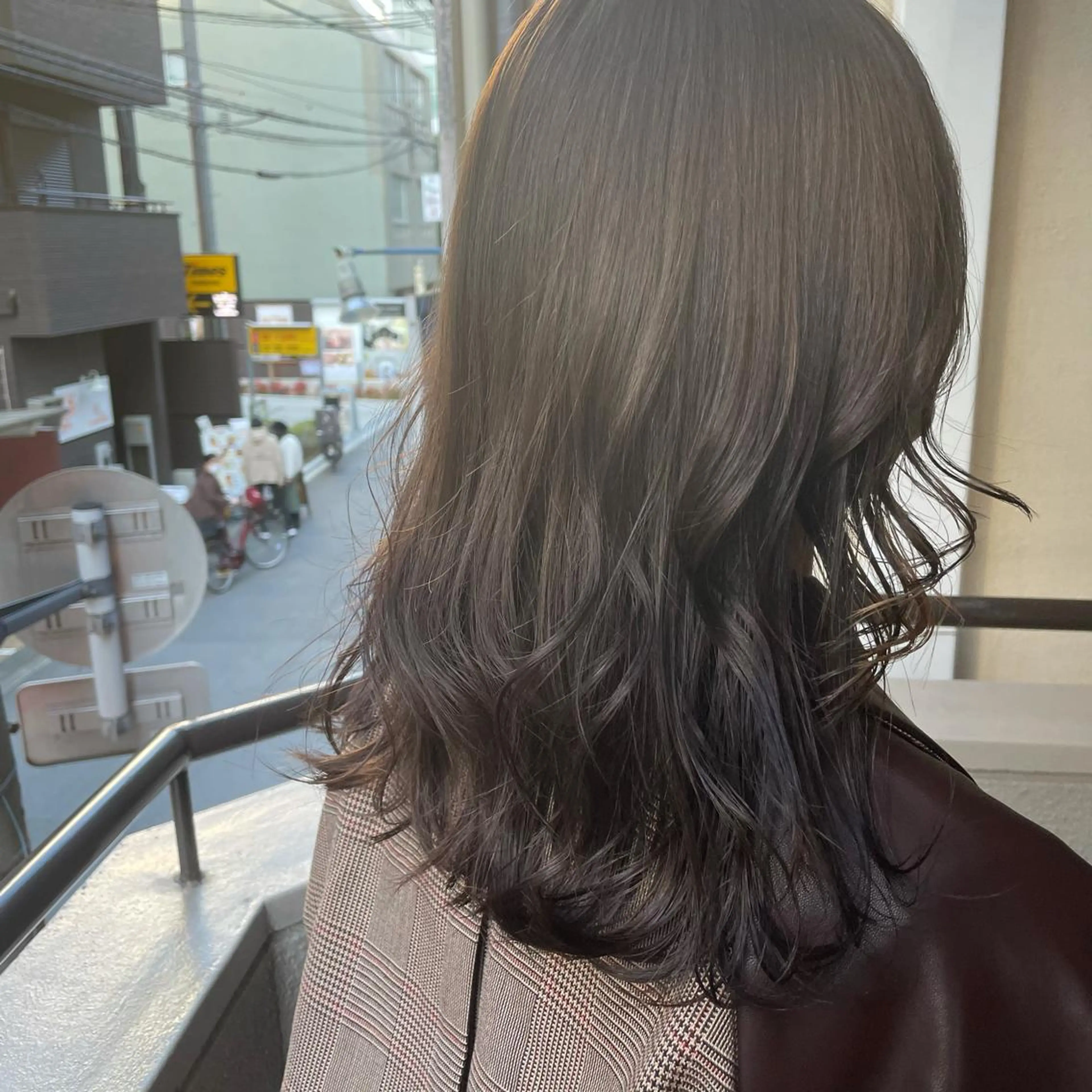 ミディアム カラー パーマ ヘアアレンジ メンズ キッズ ネイル マツエク・マツパ ヘアカラー トリートメント ヘアセット 韓国ボブ/髪質改善 ニュアンス特化RYOのヘアスタイル