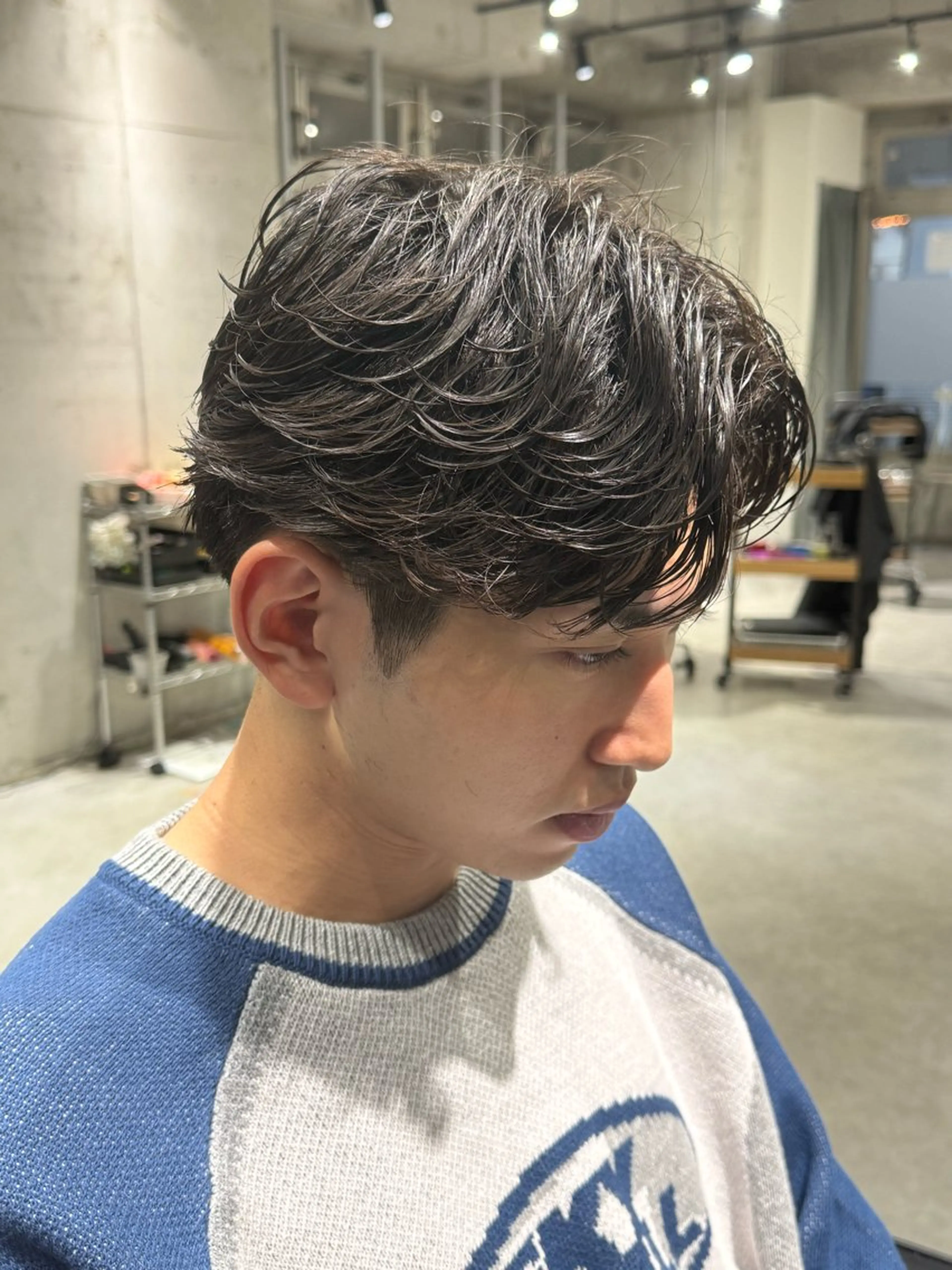 メンズ フェザーパーマ メンズパーマ カット パーマ MEN’SsalonHYPE所属・布施メンズ特化美容師 秋山　涼のヘアスタイル