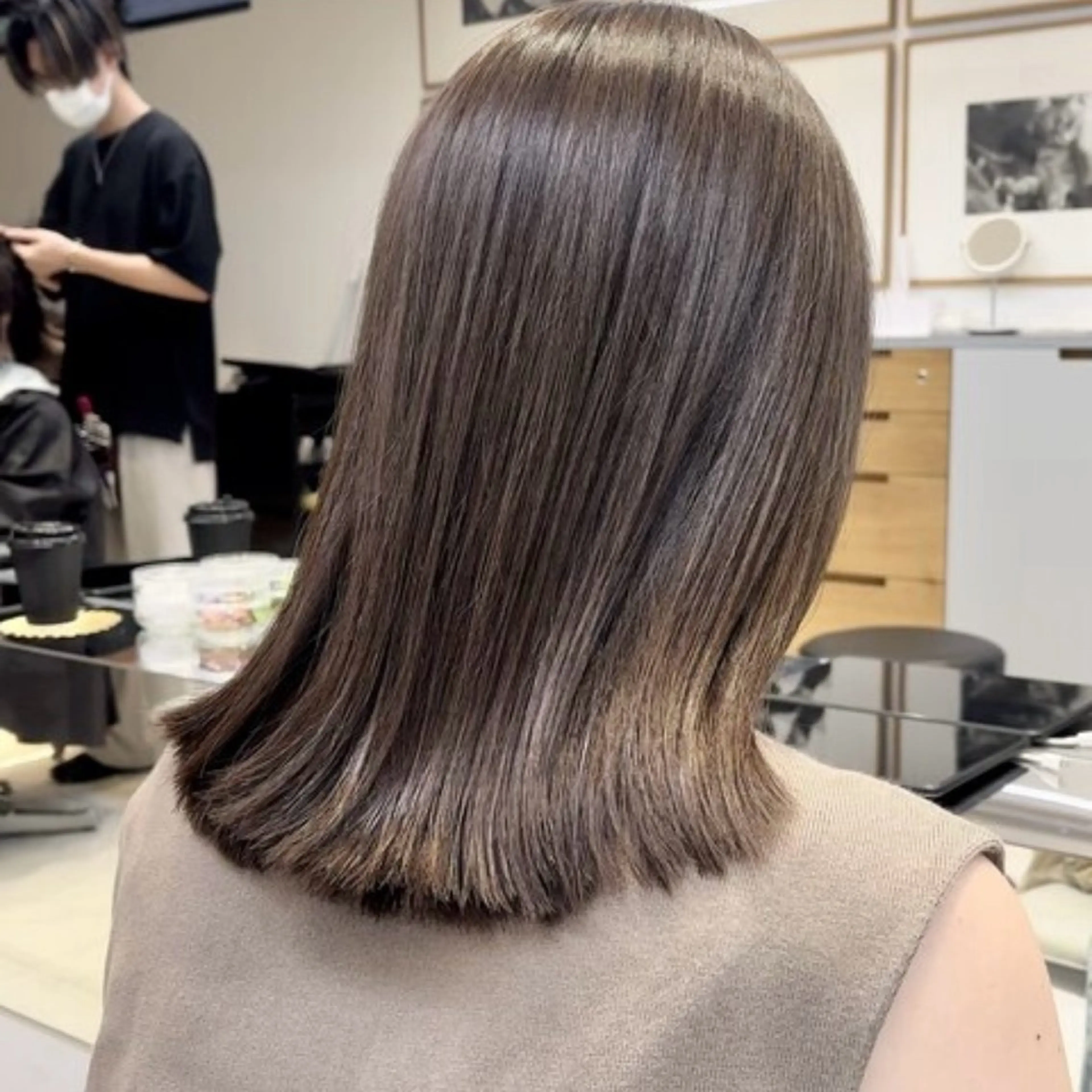 ミディアム カラー カット ヘアカラー 縮毛矯正 トリートメント ヘッドスパ ヘアセット 地毛風/グレージュ よしだひろのじょうのヘアスタイル