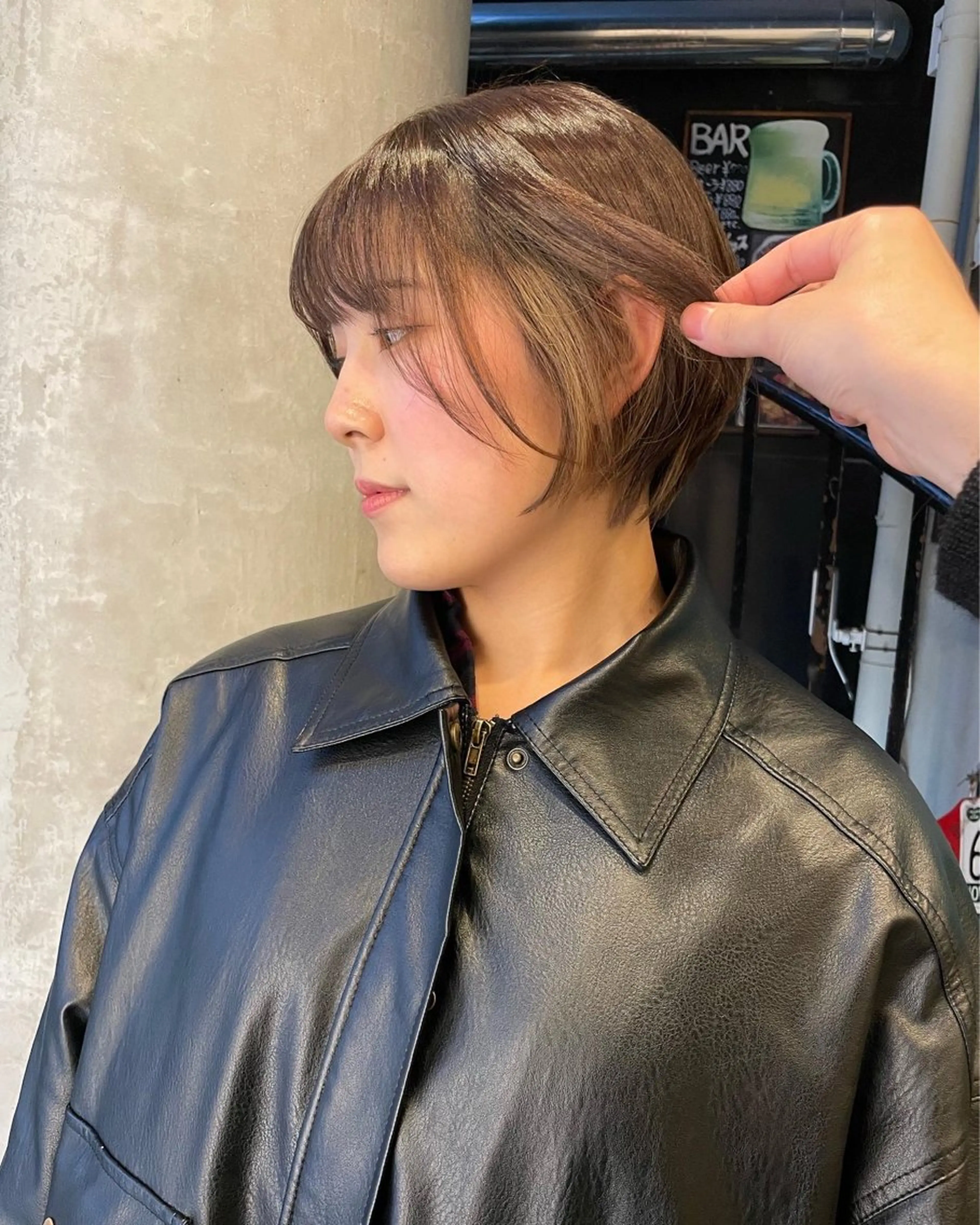 ショート ヘアカラー トリートメント ケアブリーチ/ エクステ/レイヤーのヘアスタイル