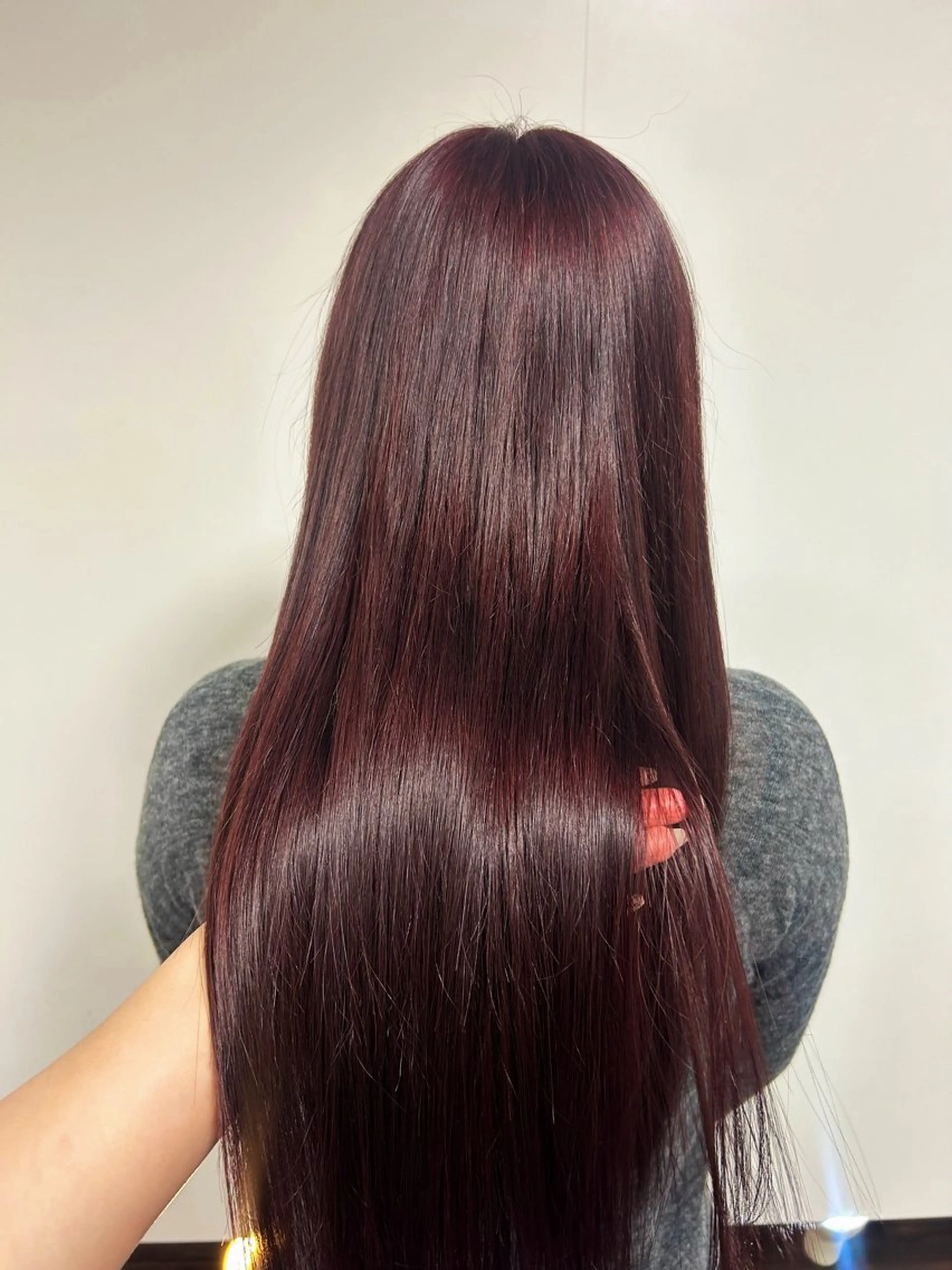 ロング カラー 'AXISガスビル Rinのヘアスタイル