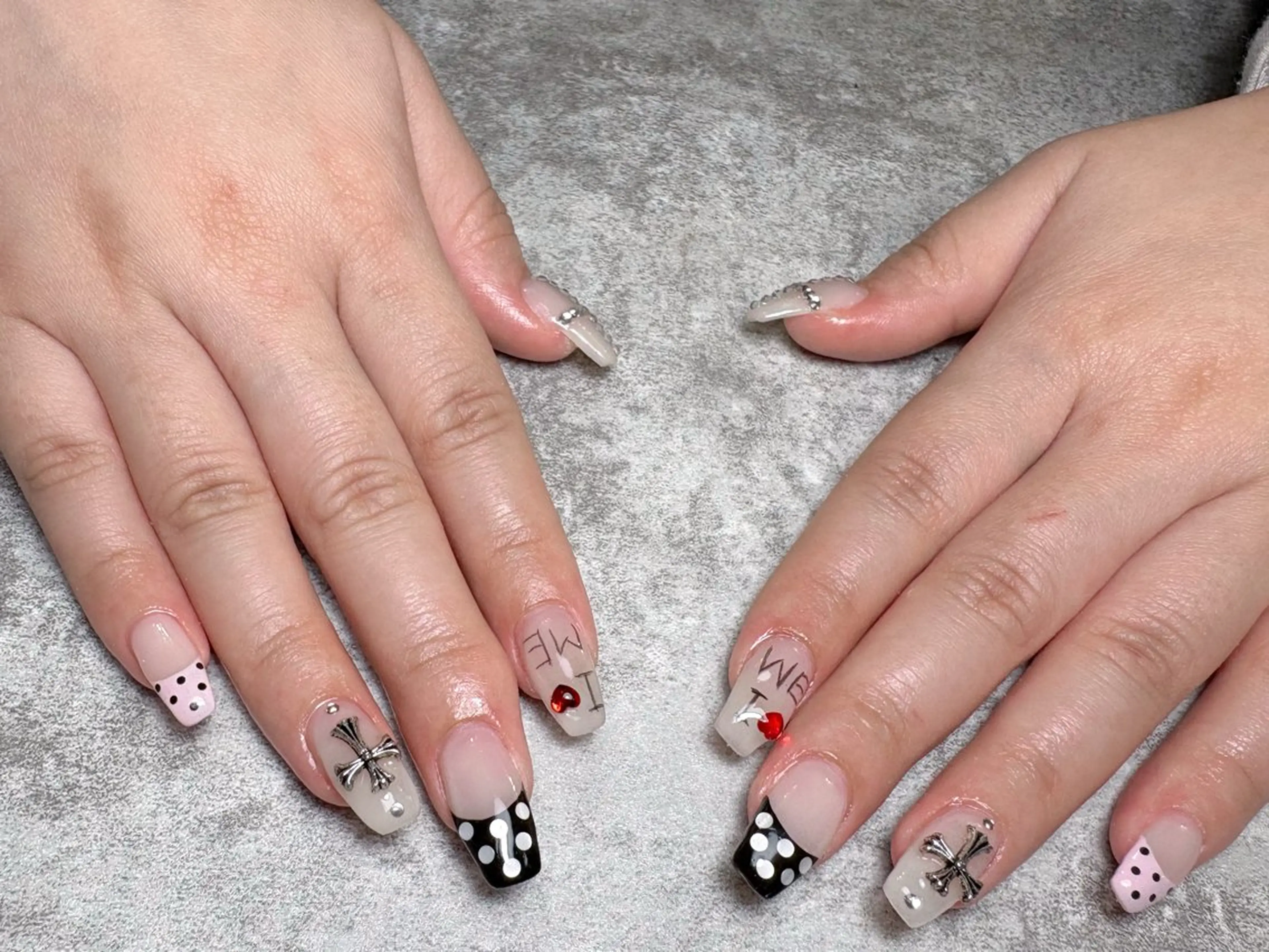 ネイル ハンドネイル charmant rinaのネイルデザイン