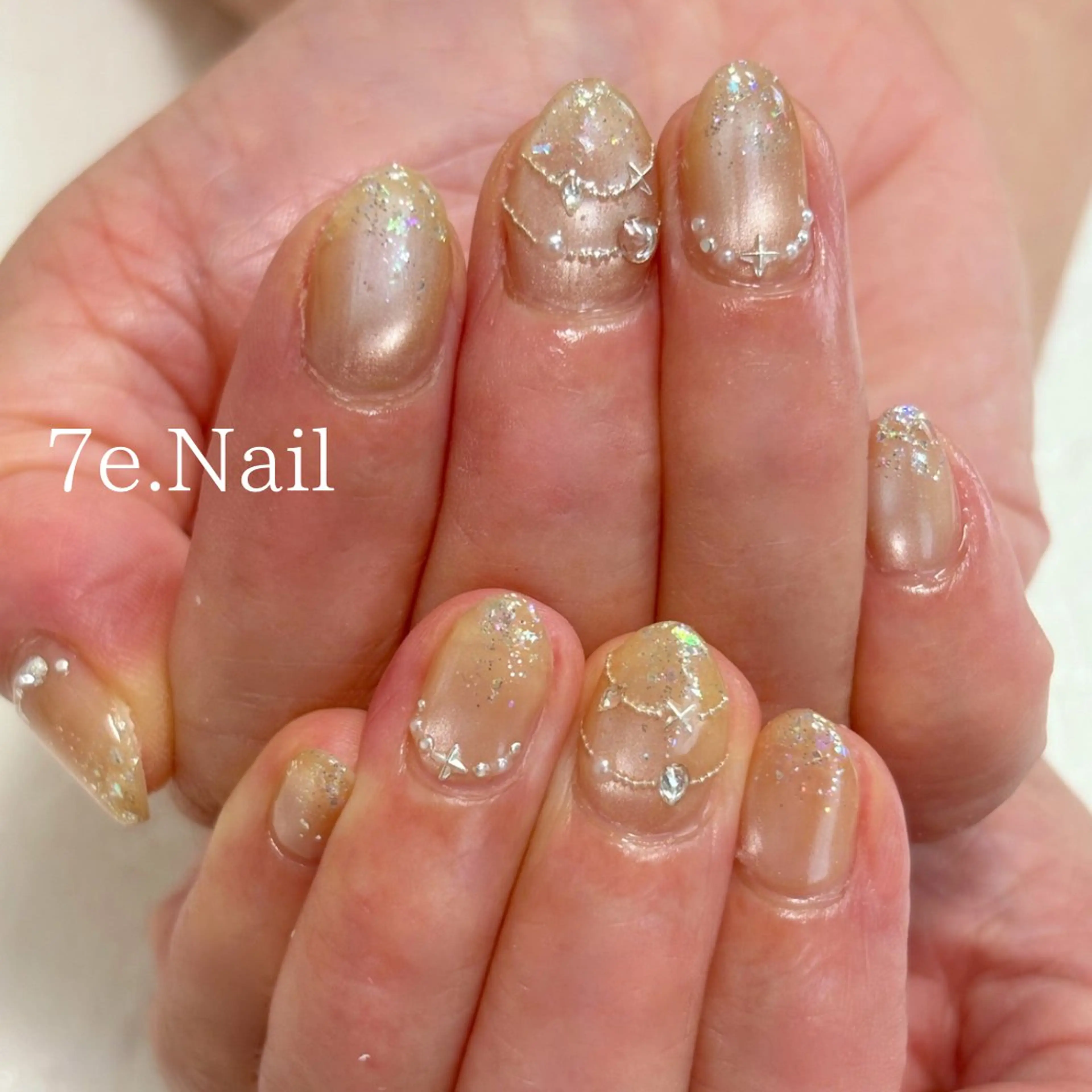 ネイル 7e. Nailのネイルデザイン