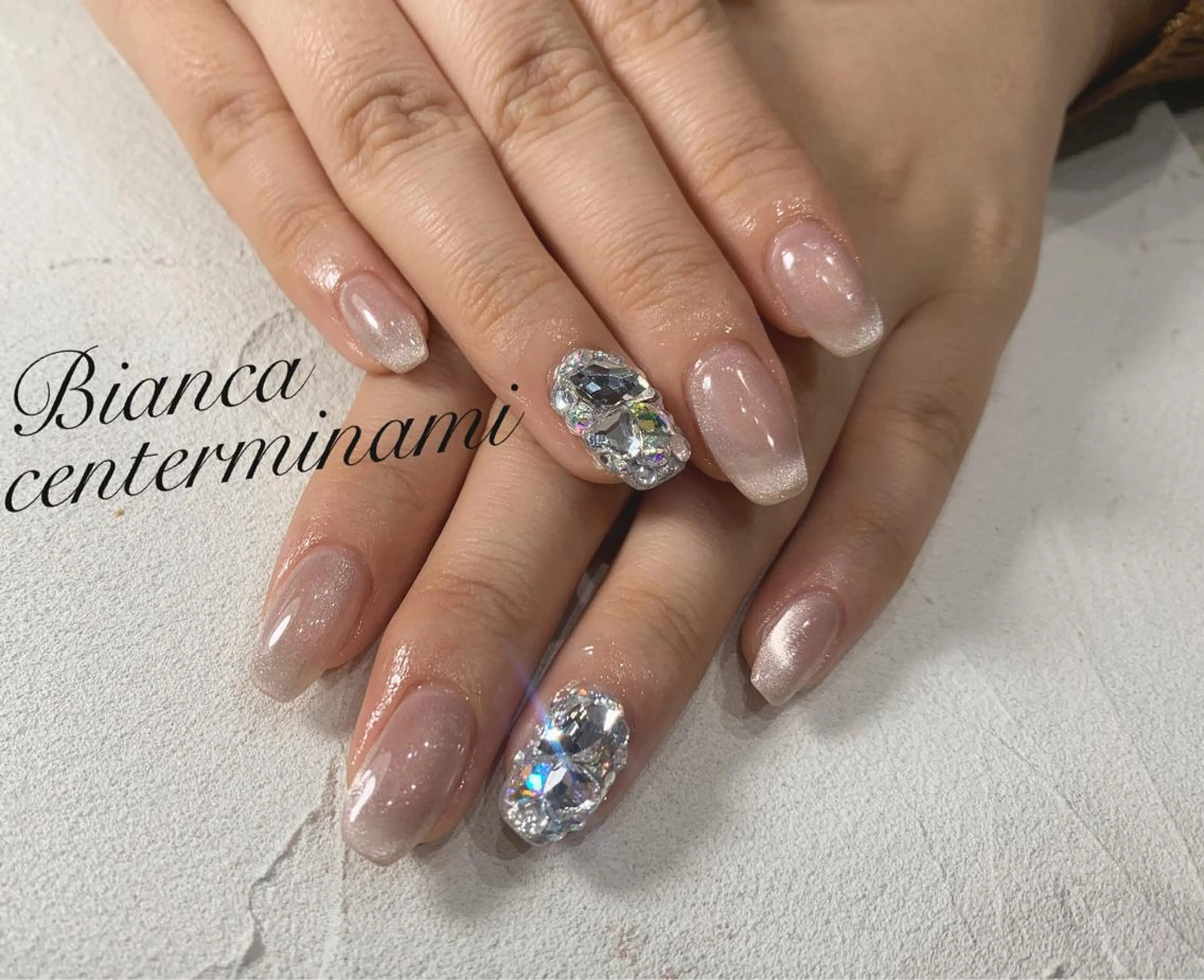 ネイル マグネットネイル ハンドネイル Bianca KIKUTIHARAのネイルデザイン