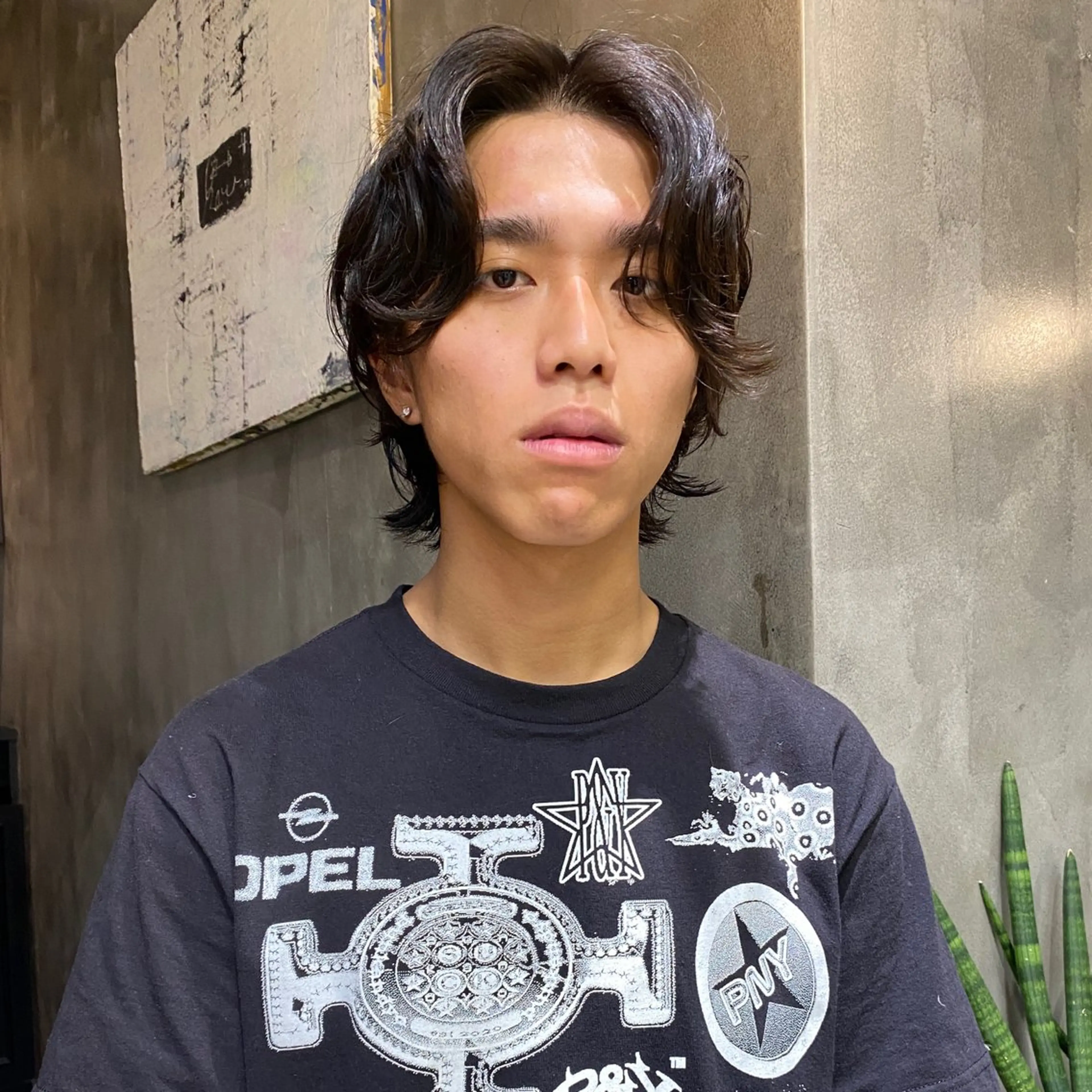 ミディアム パーマ メンズ ミディアムパーマ メンズパーマ 外国人風カラー ニュアンスパーマ カット パーマ トリートメント ニュアンスデザイン/ SHOUTOのヘアスタイル