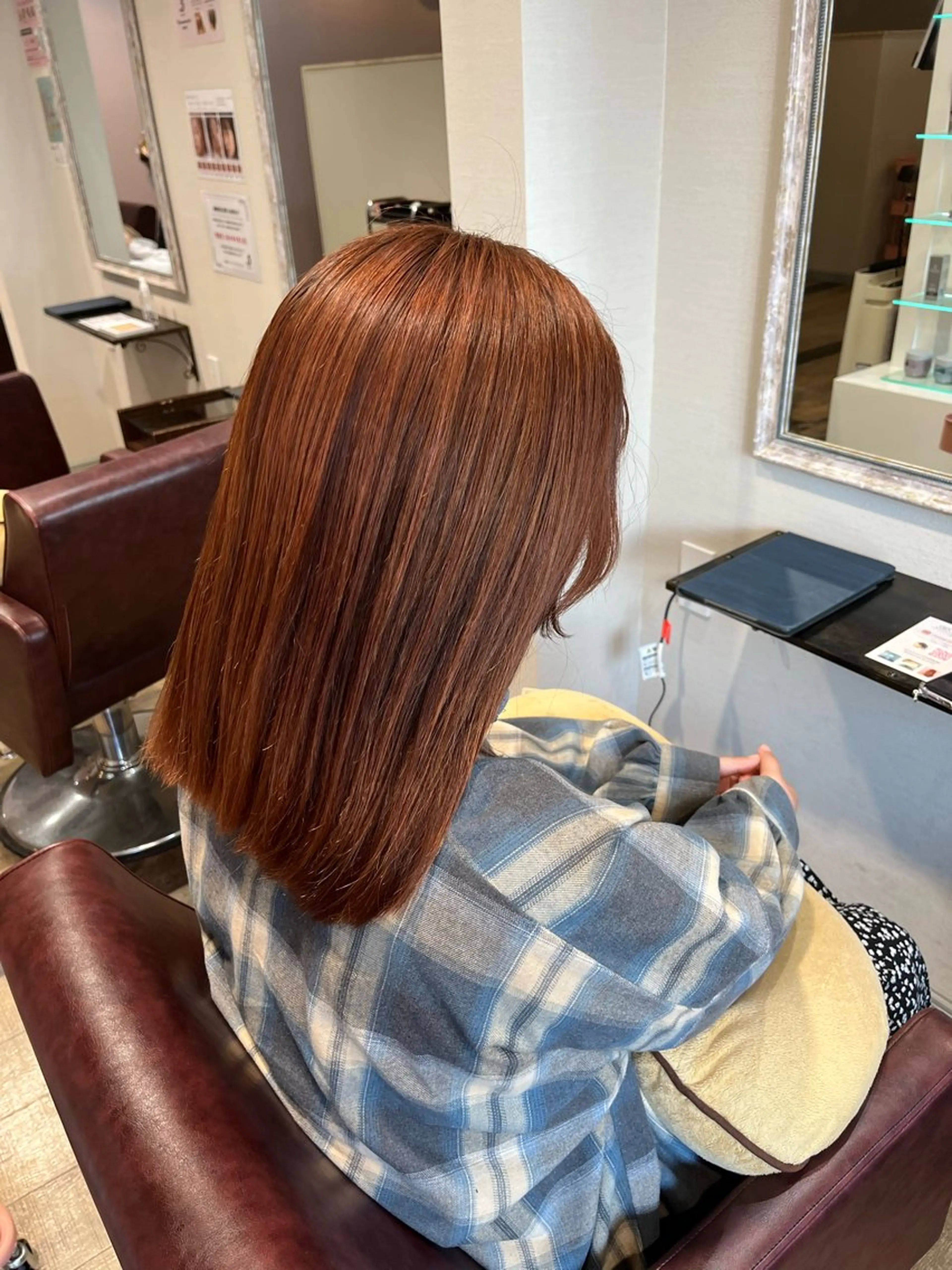 セミロング カラー オレンジ 顔まわり/オフィス カラー/青栁優🔆のヘアスタイル