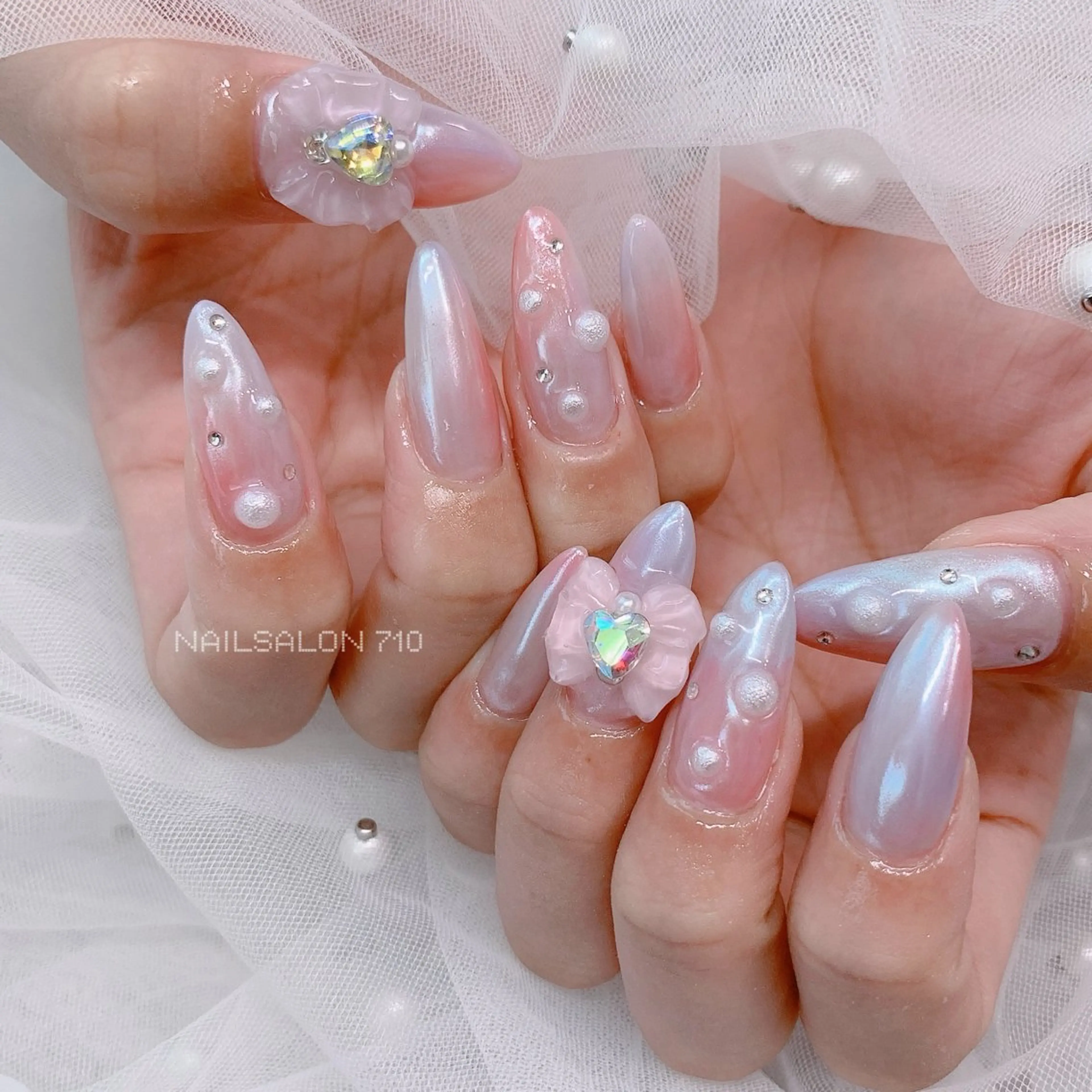 ネイル ハンドネイル フットネイル ナナイチゼロ I.Naoのネイルデザイン