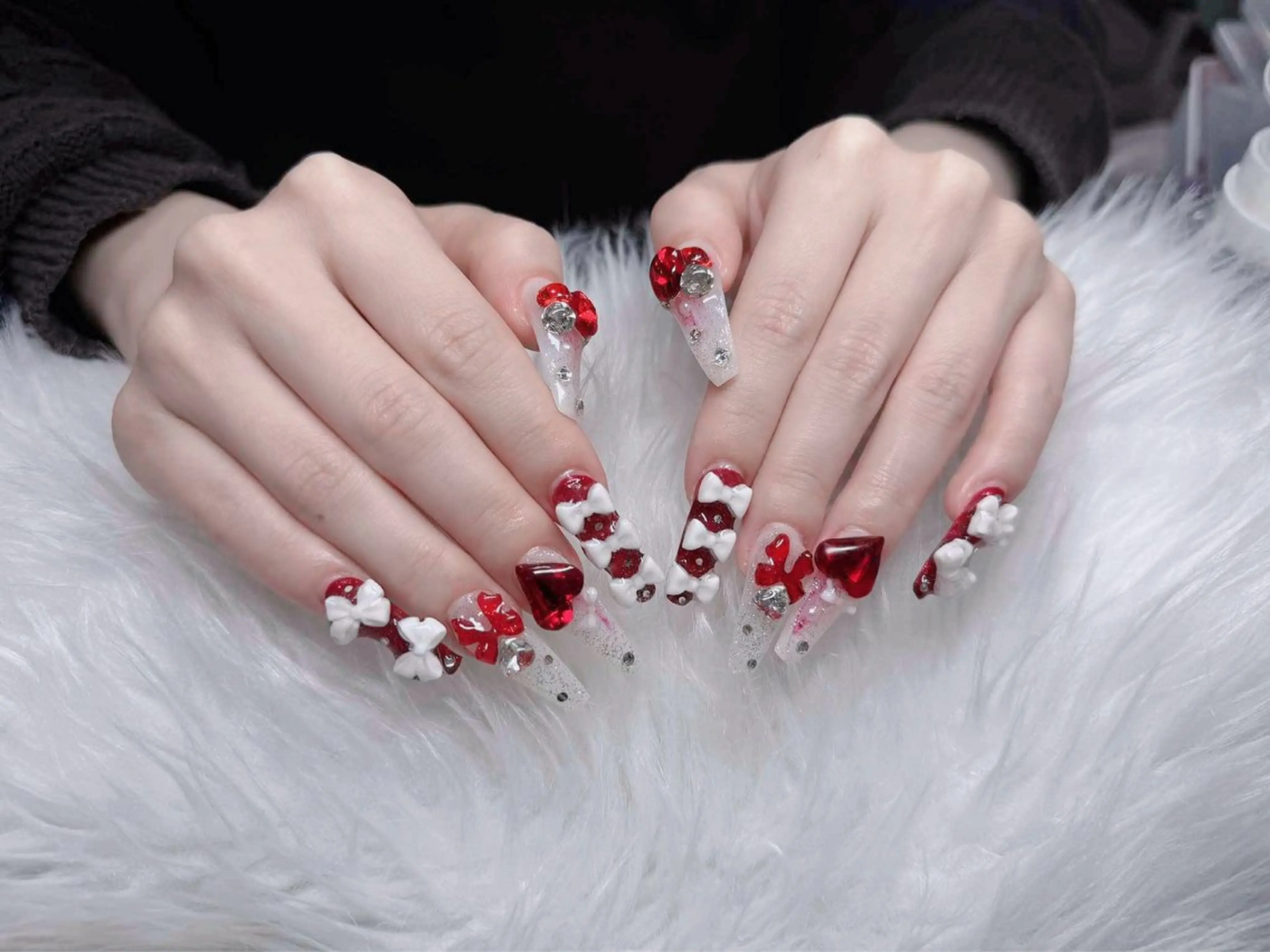 ネイル キラキラネイル 韓国ネイル ワンホンネイル ハンドネイル H.baby Nail Salonのネイルデザイン