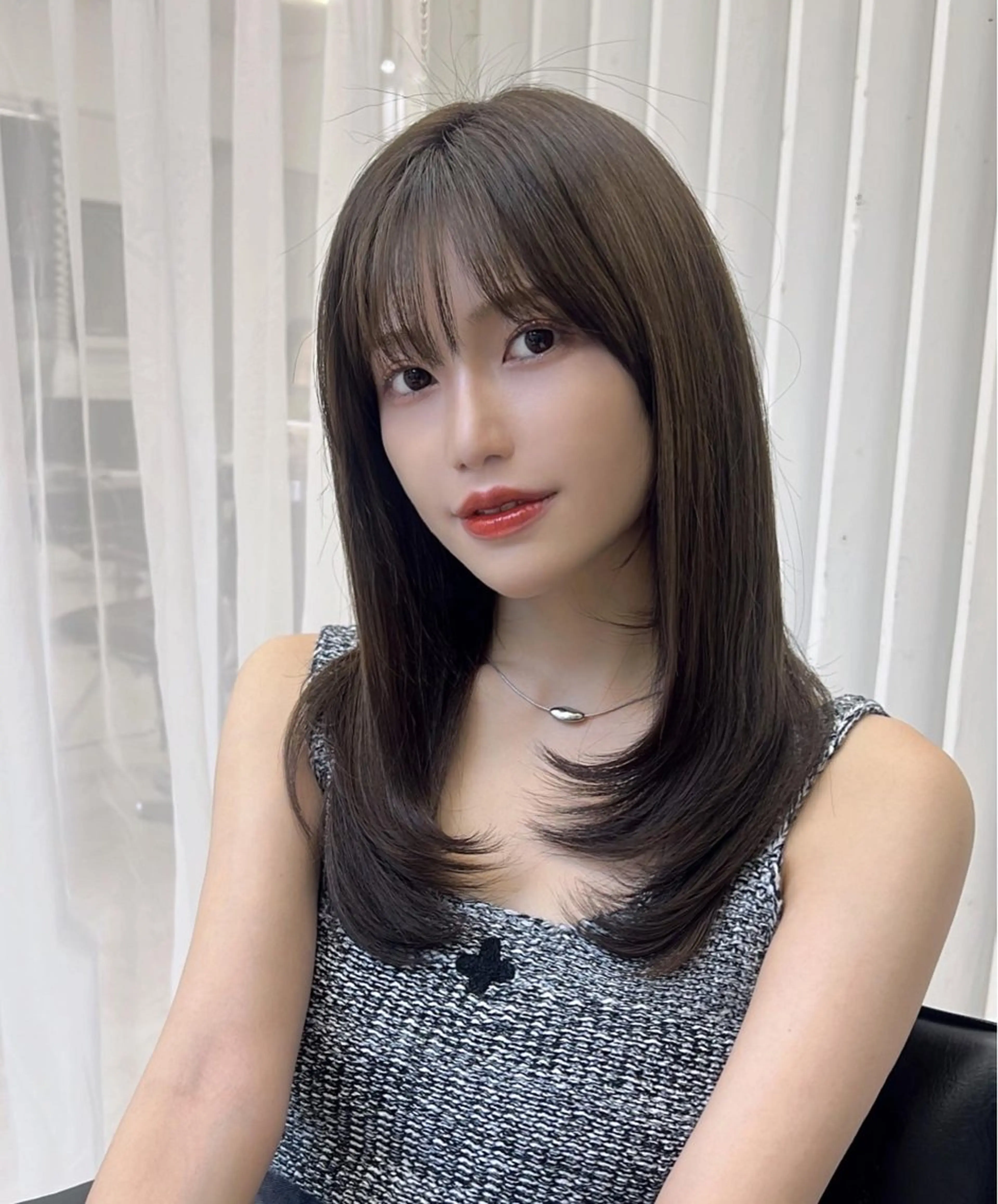 セミロング カラー 韓国ヘア♡ 顔まわりカットayaのヘアスタイル