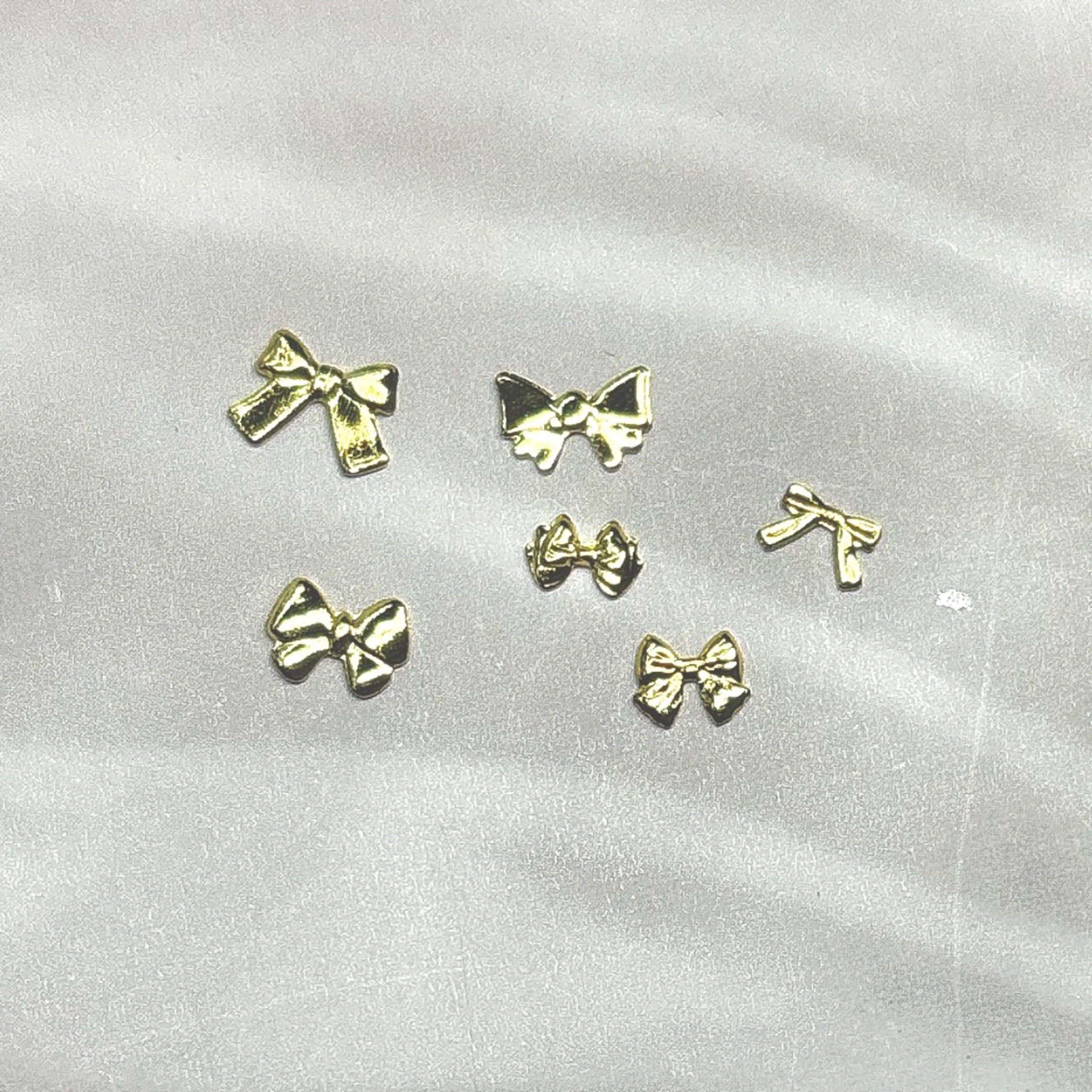 ネイル リボン シンプルネイル ハンドネイル Bianca市ヶ谷店 Aiuraのネイルデザイン