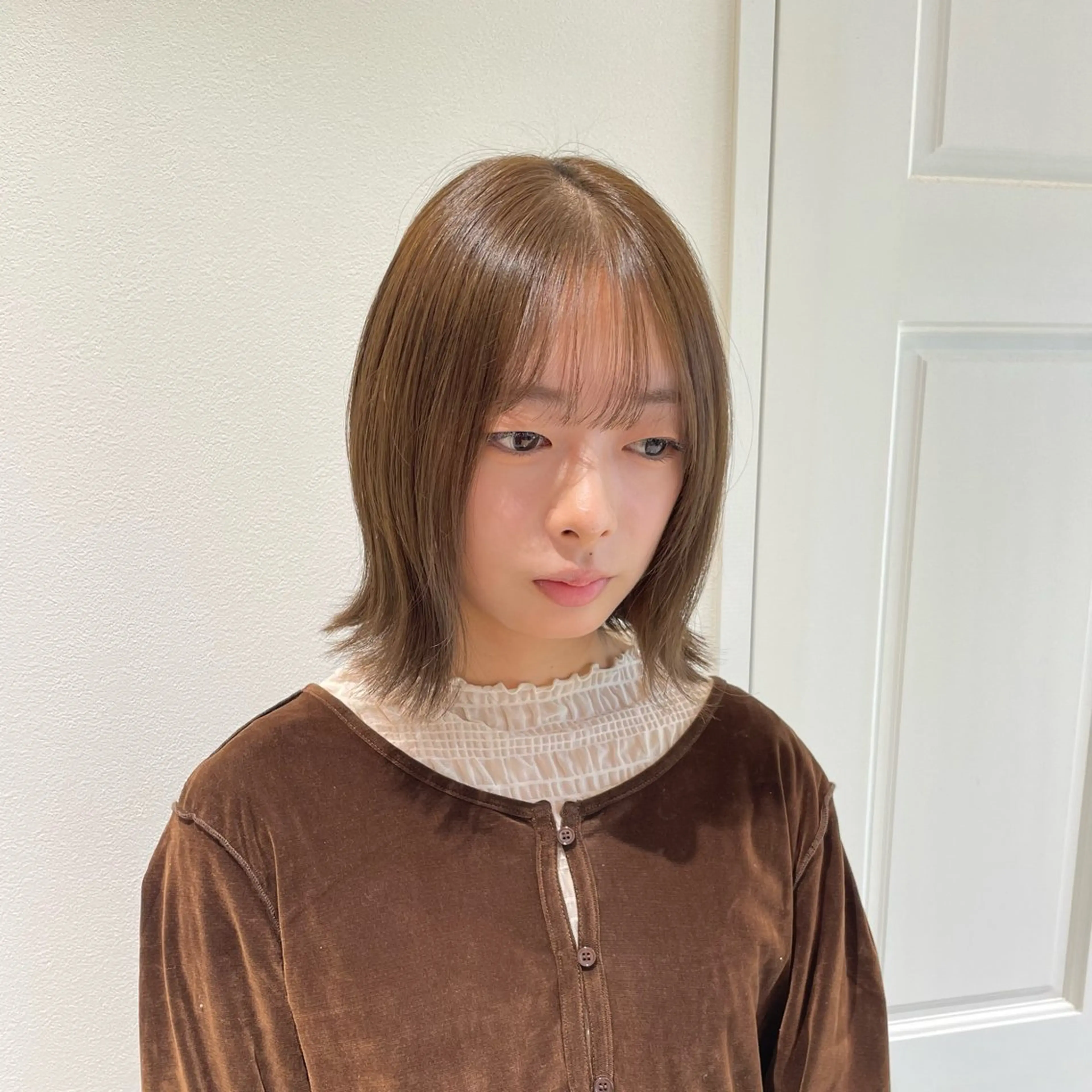 ショート 切りっぱなしボブ ボブ 外ハネヘア カット ボブ／ブリーチカラー ／ゆづき🌟のヘアスタイル
