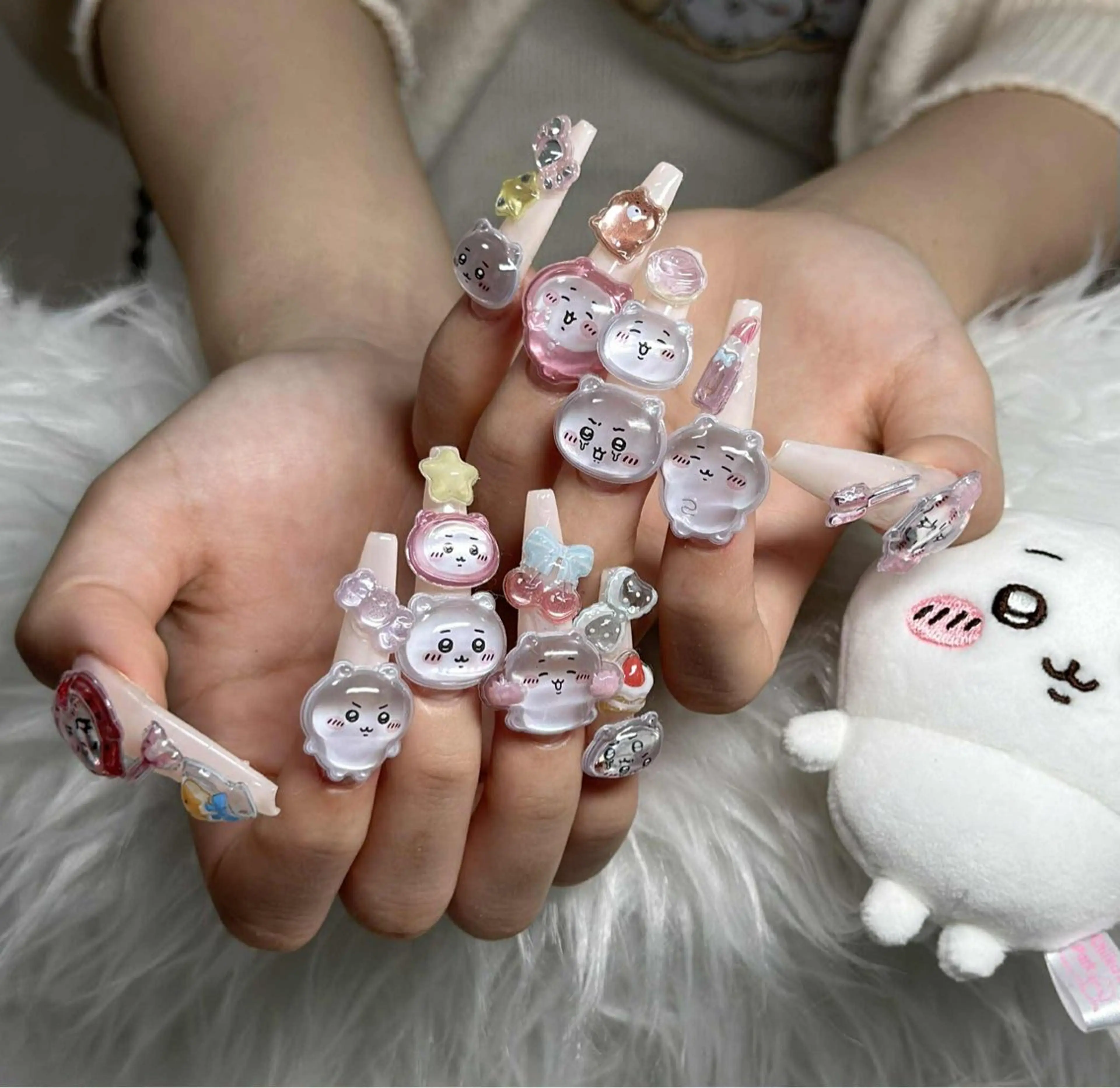 ネイル アートネイル ボルドー フレンチネイル ジェルネイル 氷ネイル・うるうるネイル ハンドネイル Julie Nails所属・Nguyenthuy Linhのネイルデザイン