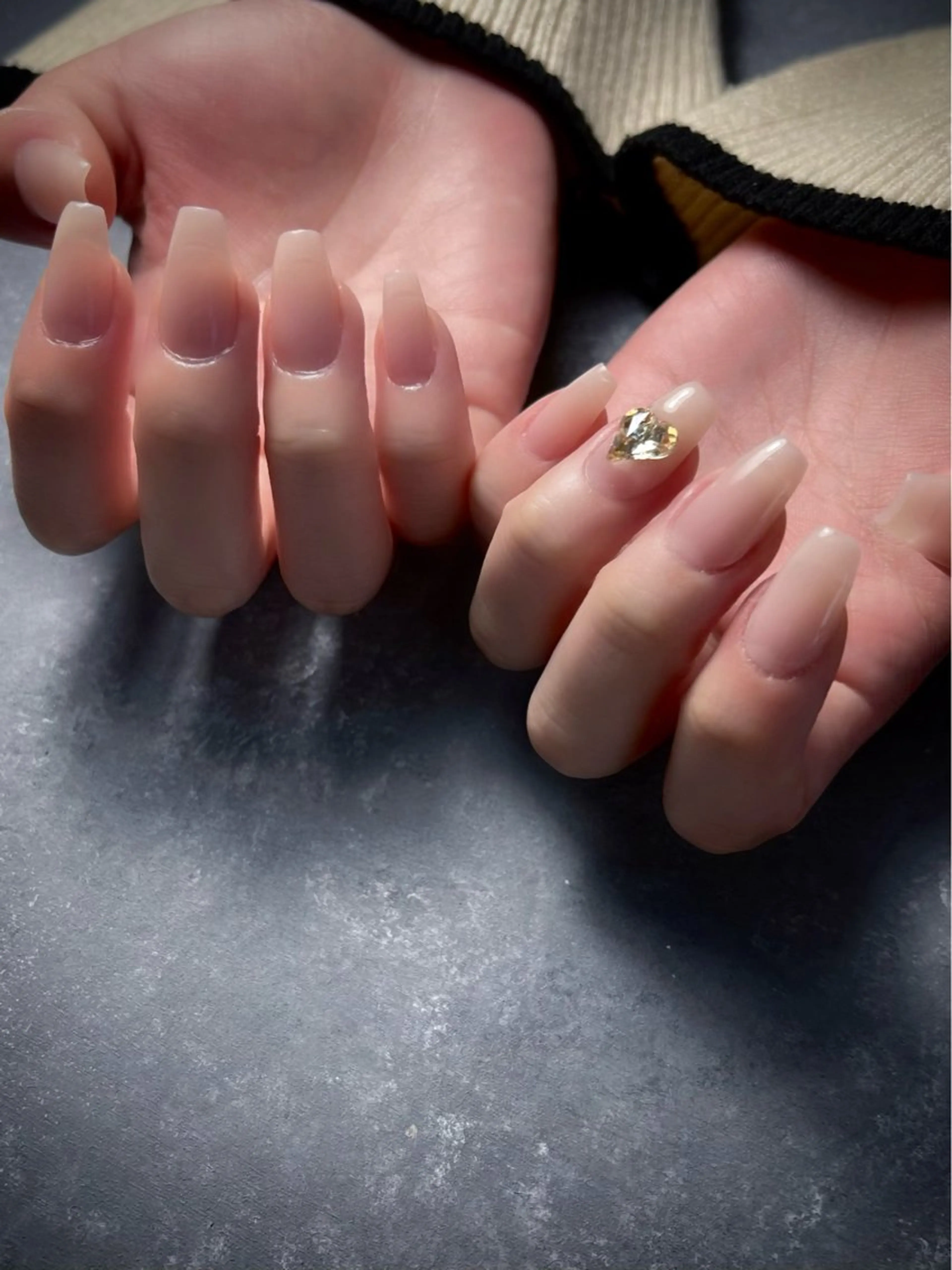 ネイル キラキラネイル マグネットネイル ワンカラーネイル スカルプネイル ワンホンネイル nine.🦋 YUKOのネイルデザイン