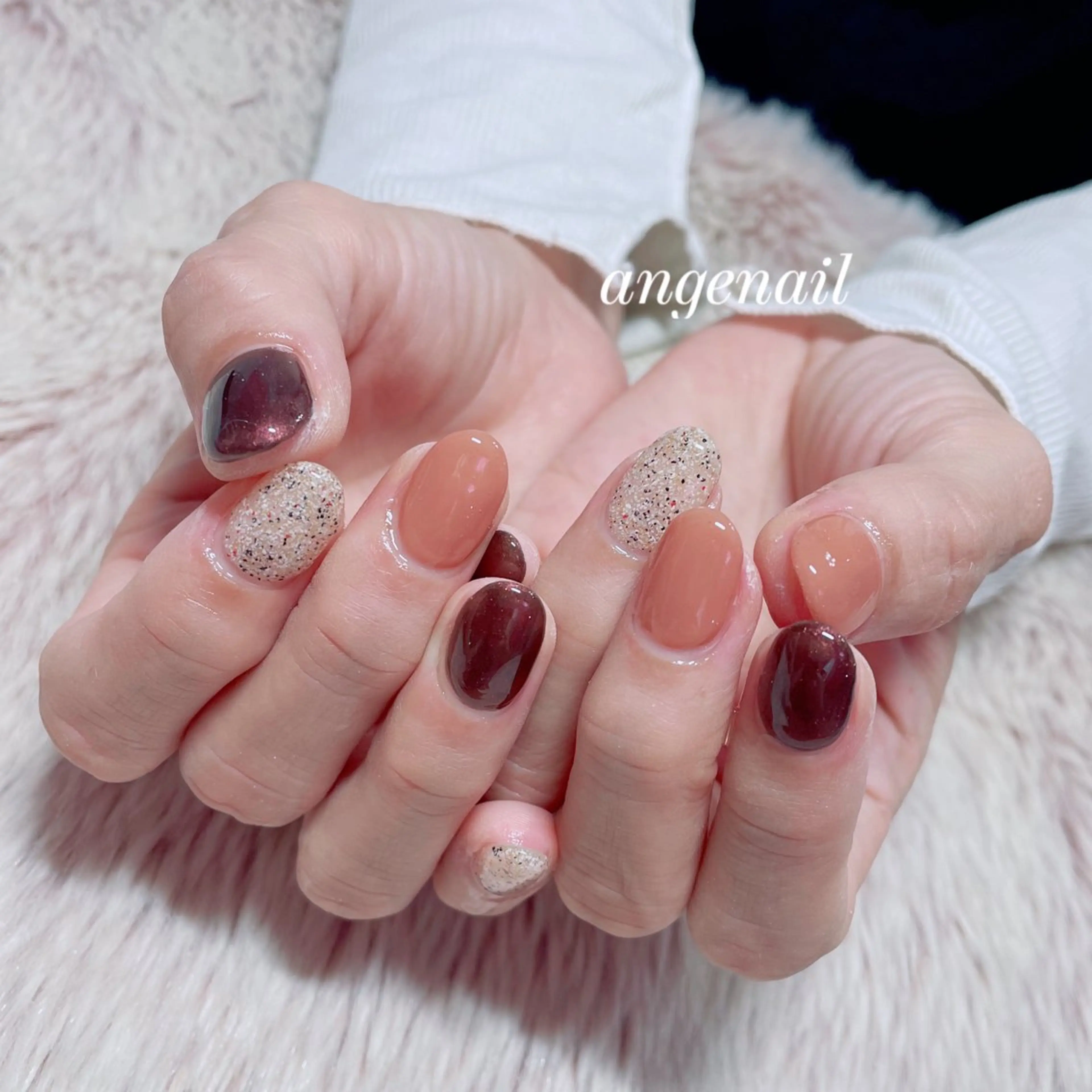 ネイル ハンドネイル オーナーネイリスト MAKIのネイルデザイン