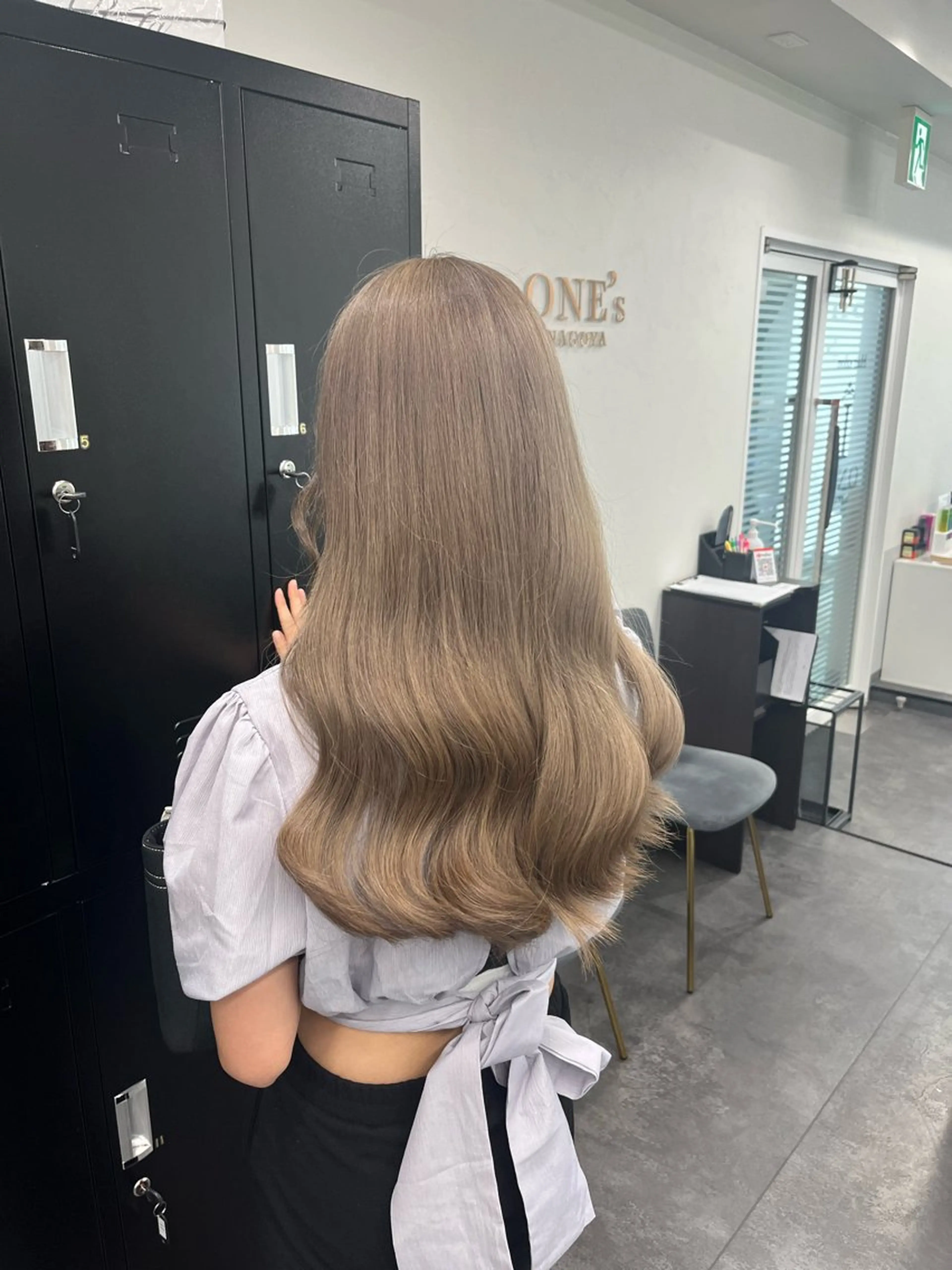 ロング カラー ベージュカラー ミルクティーベージュ 韓国風ヘア 韓国ヘア🖤/透明感 shihoのヘアスタイル