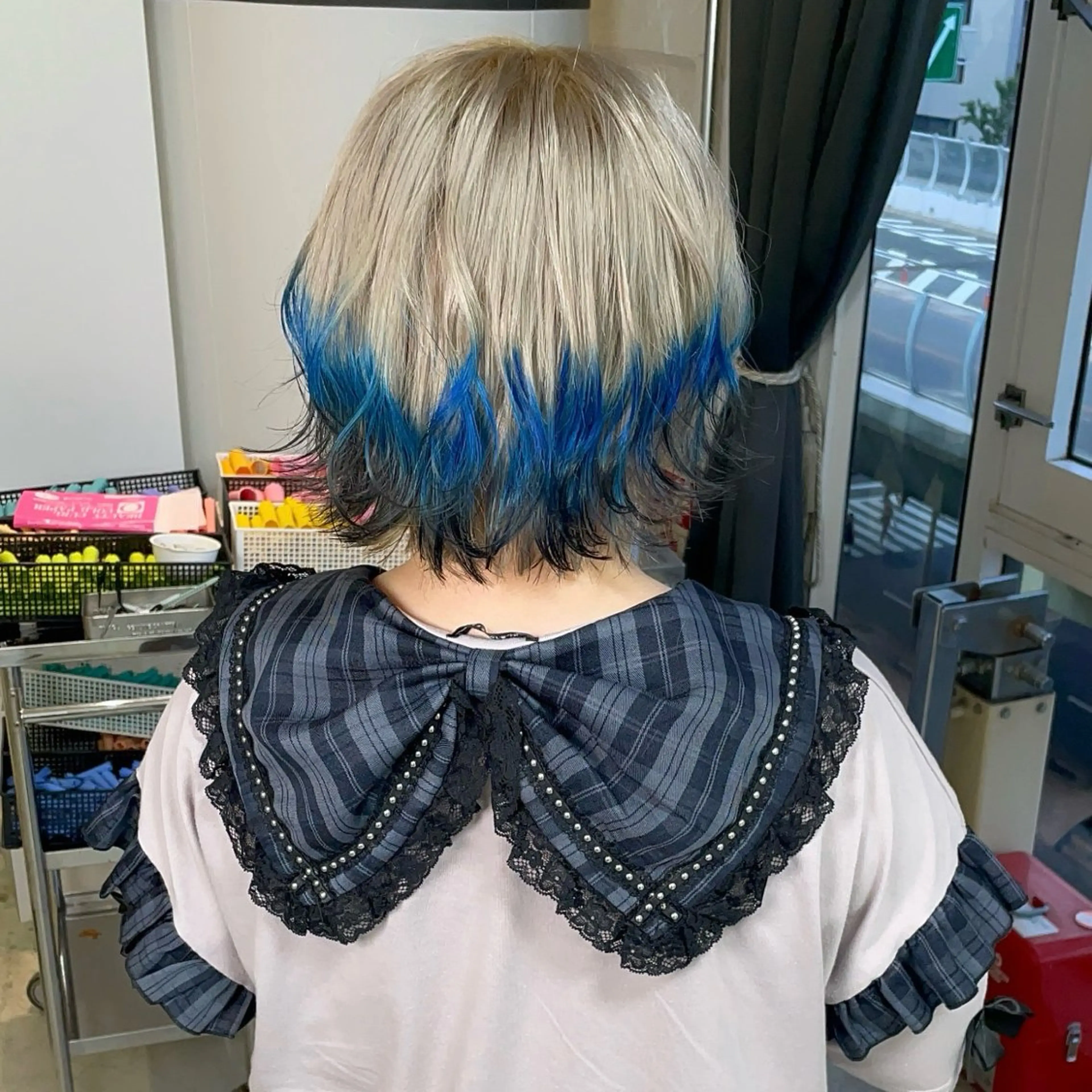 ショート 派手髪支持率No1 Eisukeのヘアスタイル