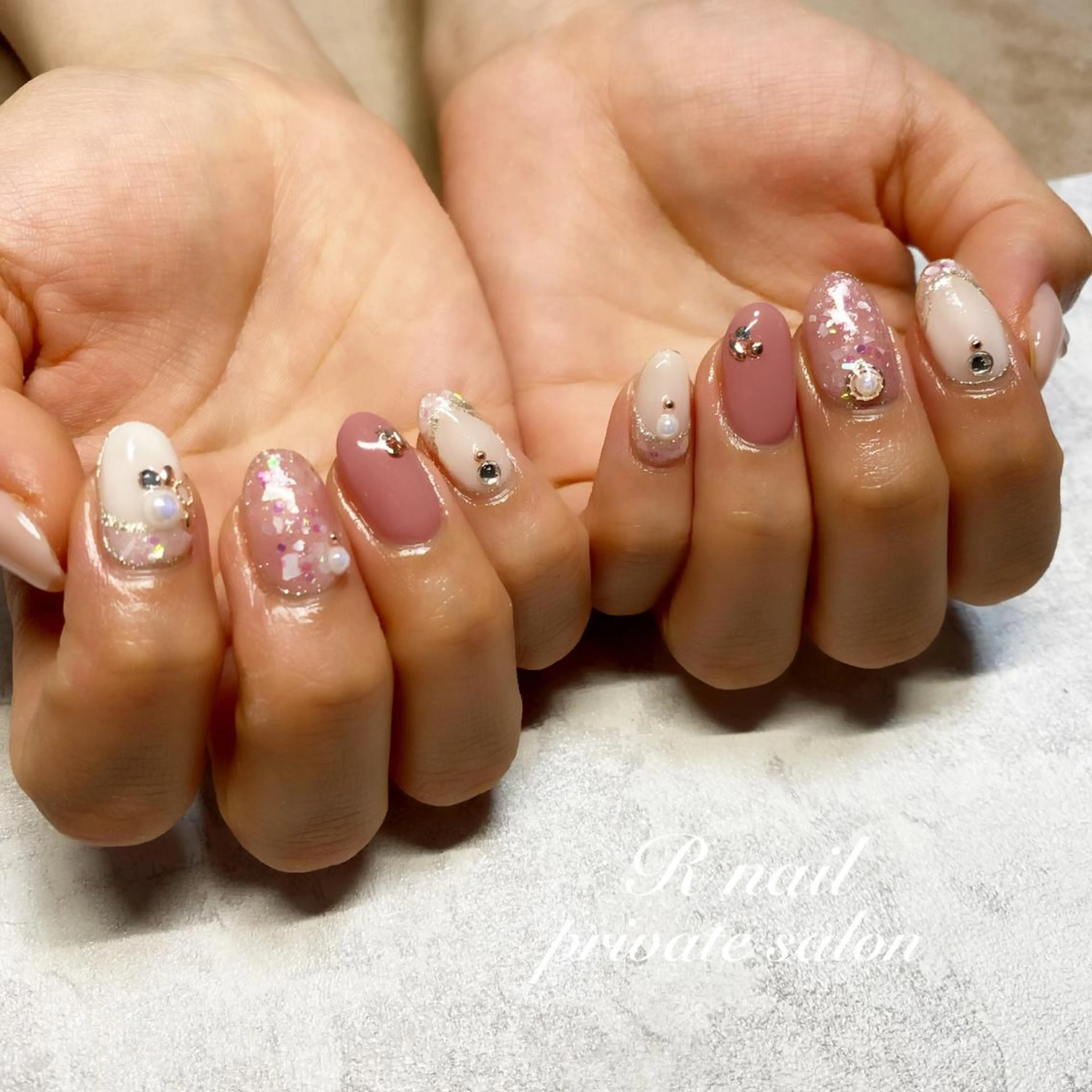 ネイル 持ち込み R nailのネイルデザイン