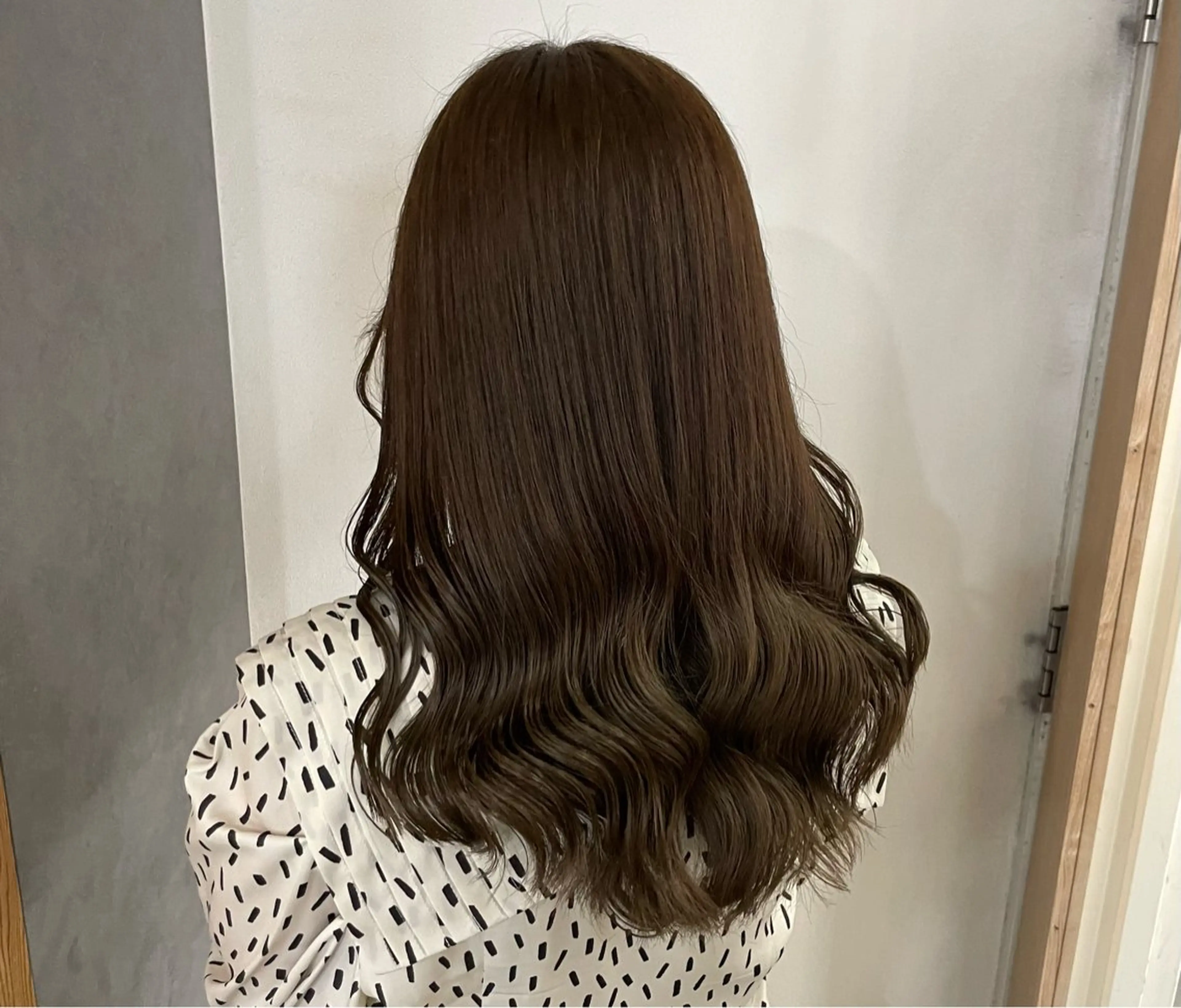 ロング ヘアカラー トリートメント 透明感カラー🫧 麗伍のヘアスタイル