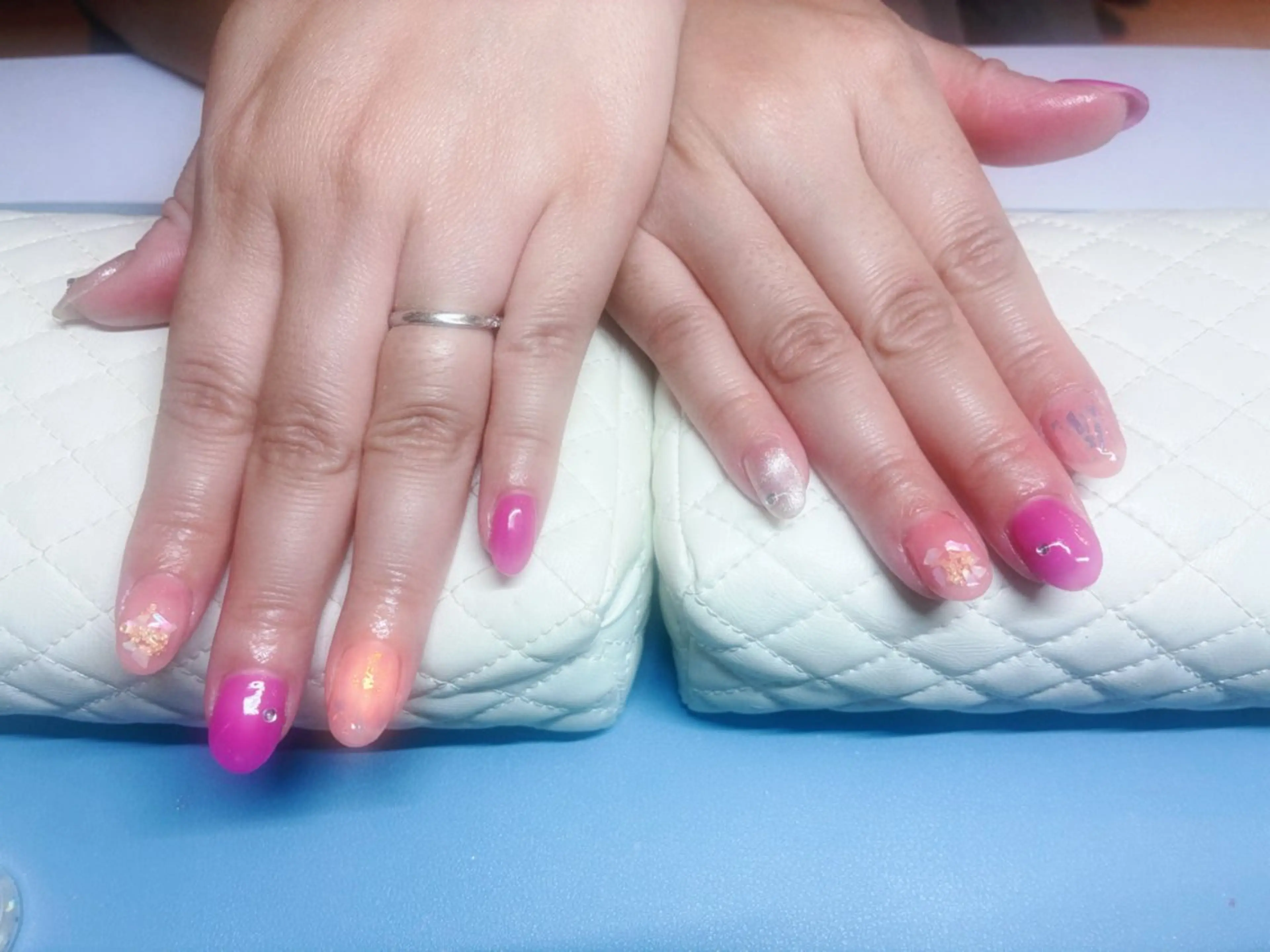 ネイル 鄭 津のネイルデザイン