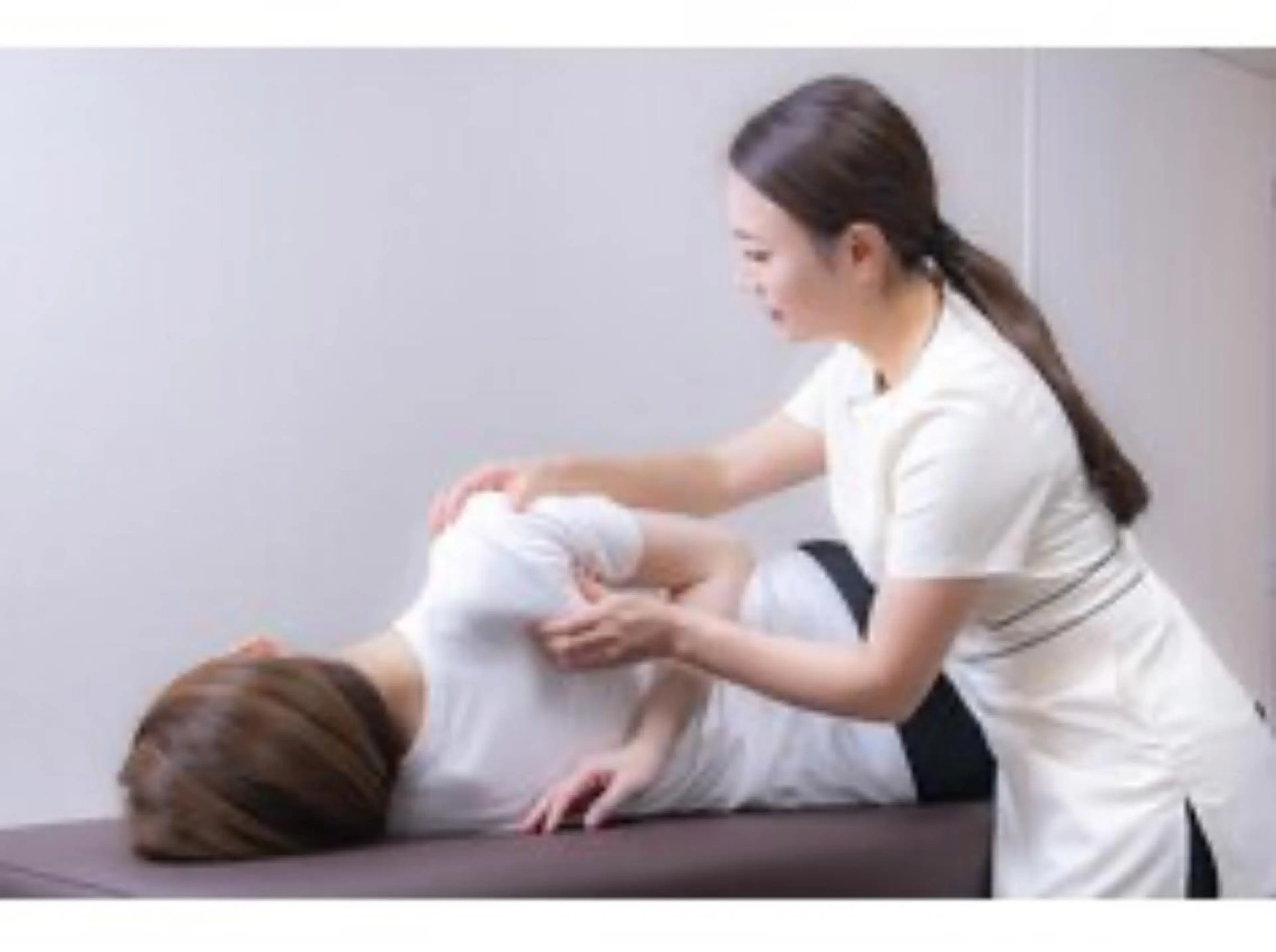 【姿勢改善/猫背/背骨の痛み】小顔整体コルギ+肩甲骨背面矯正の写真