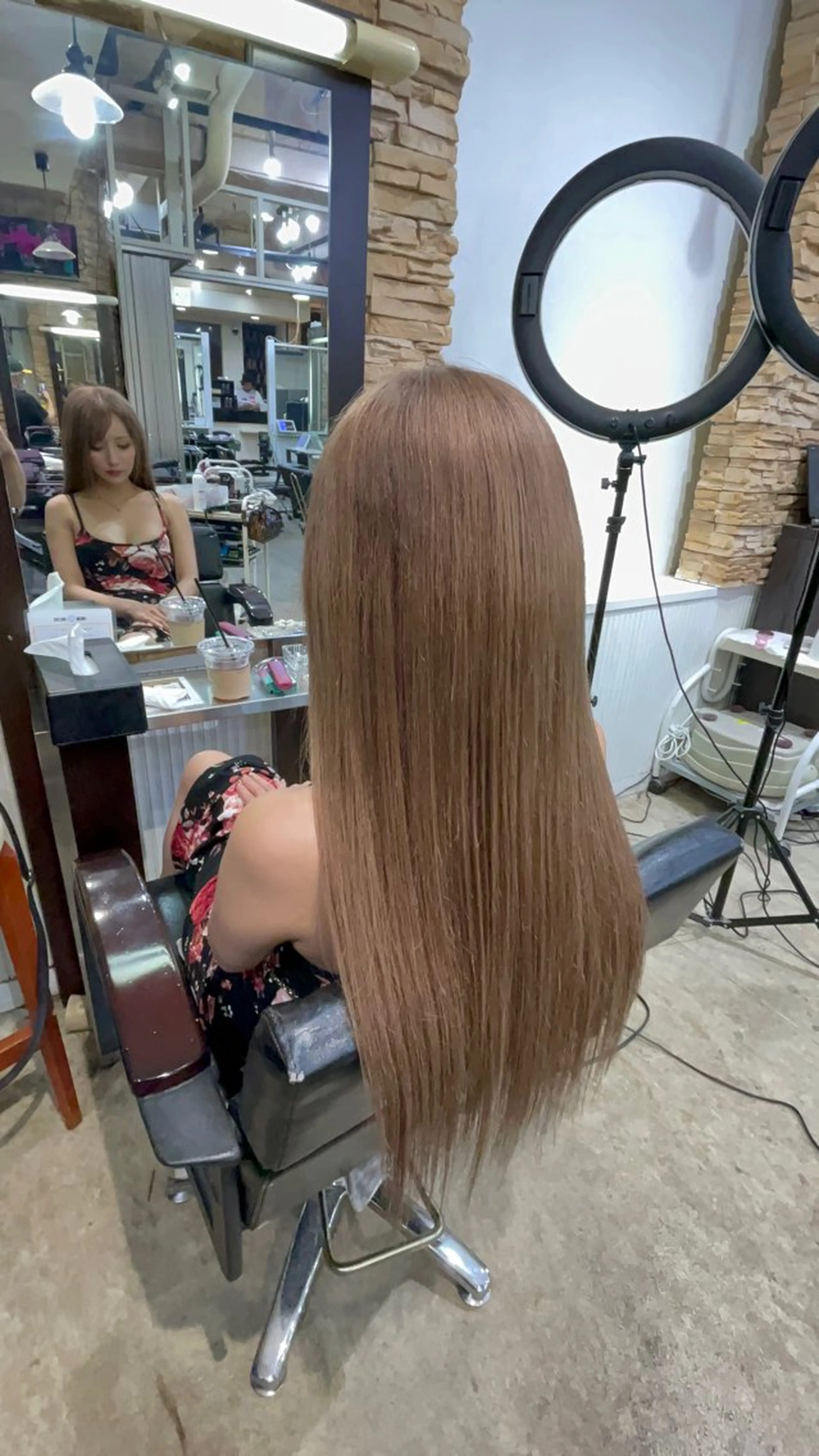 ロング カラー ベージュカラー ミルクティーベージュ ヘアカラー トリートメント ヘアセット PSY【サイ】所属・PSY【サイ】 /池袋/RYUSEIのヘアスタイル