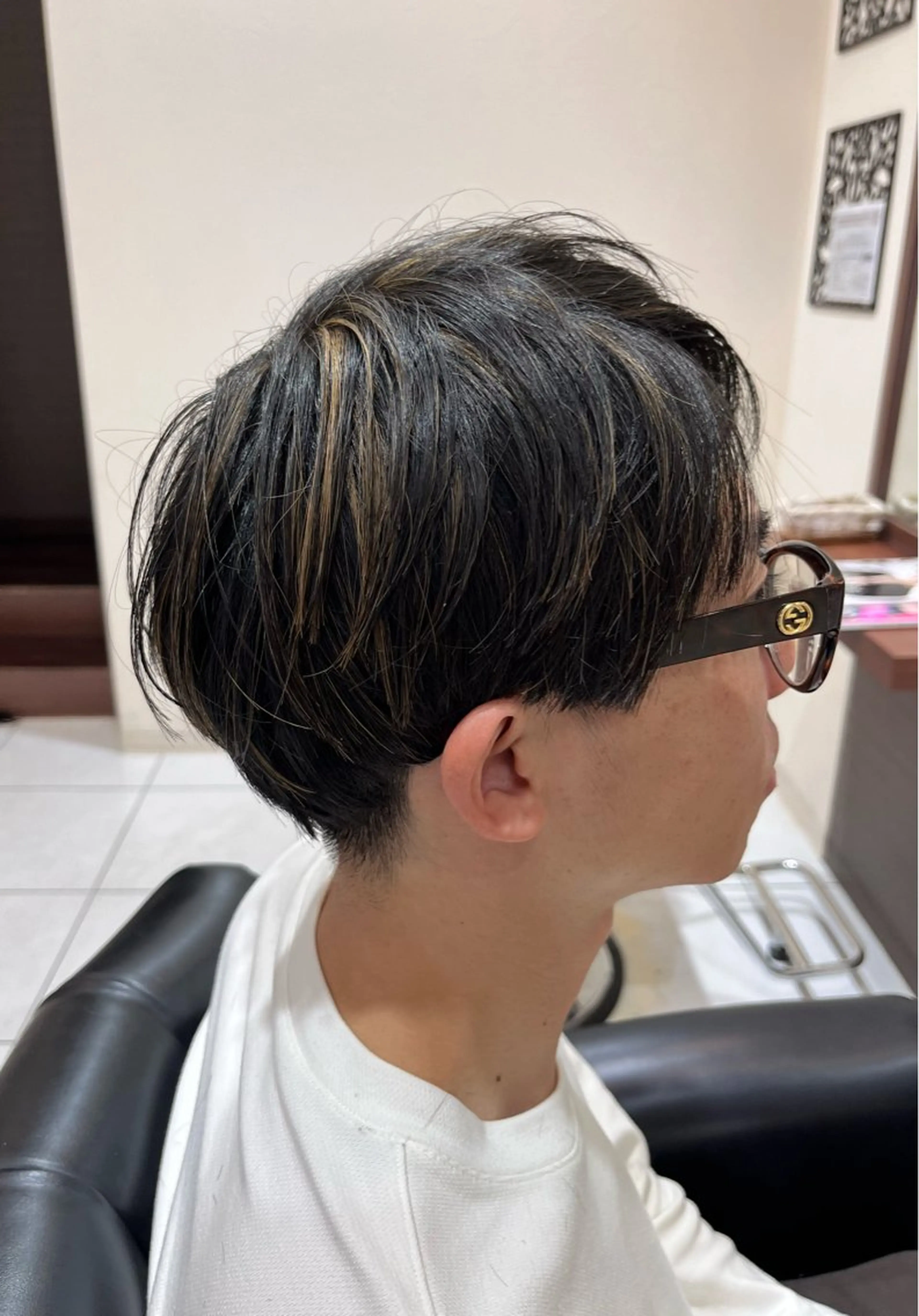 ショート ヘアカラー 小野 友暉のヘアスタイル