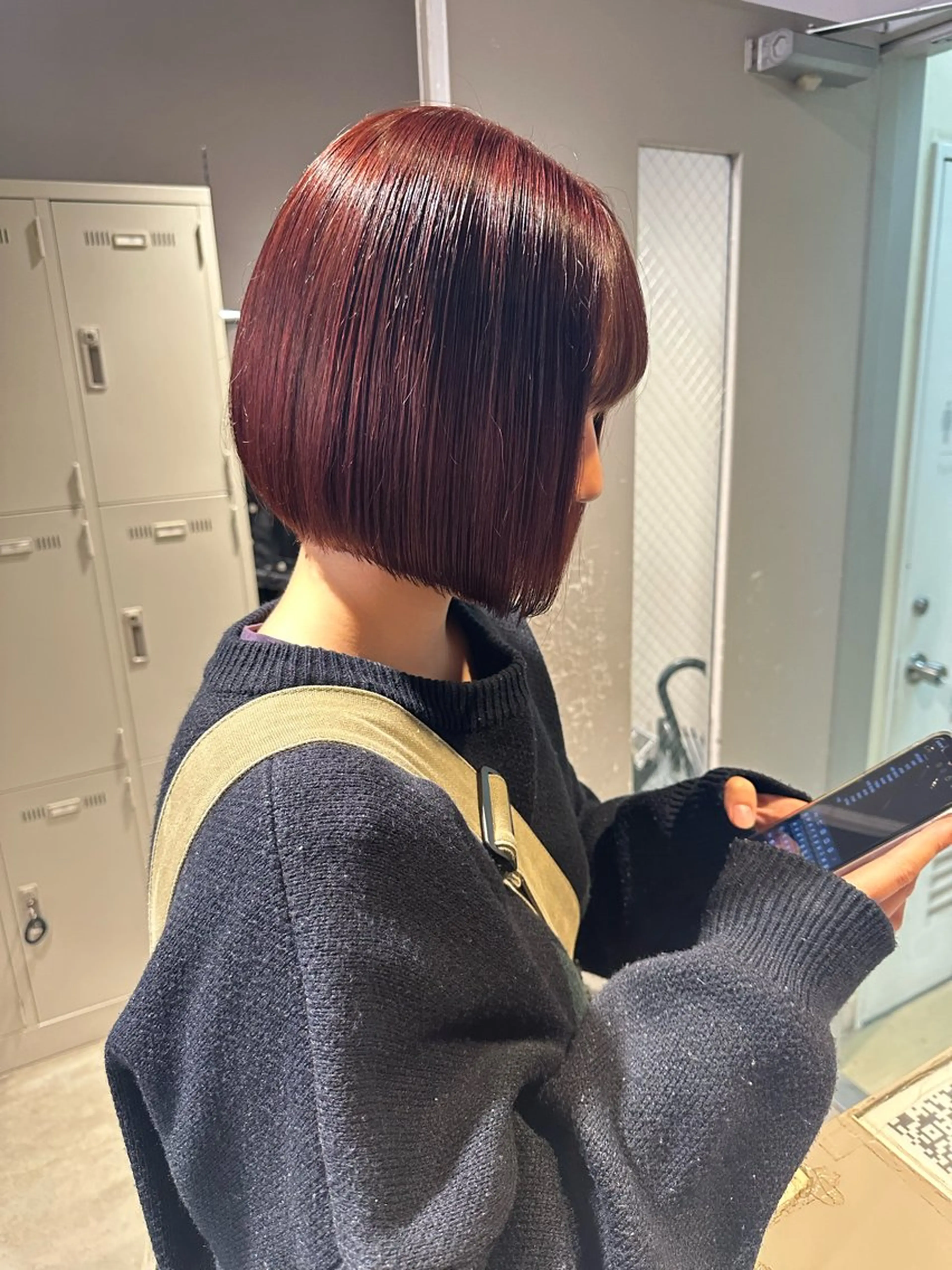 ミディアム カラー ベージュカラー 黒髪 ブリーチ ブルーカラー ブルーブラック 🪞ハイトーン🪞 🤍waka🤍のヘアスタイル