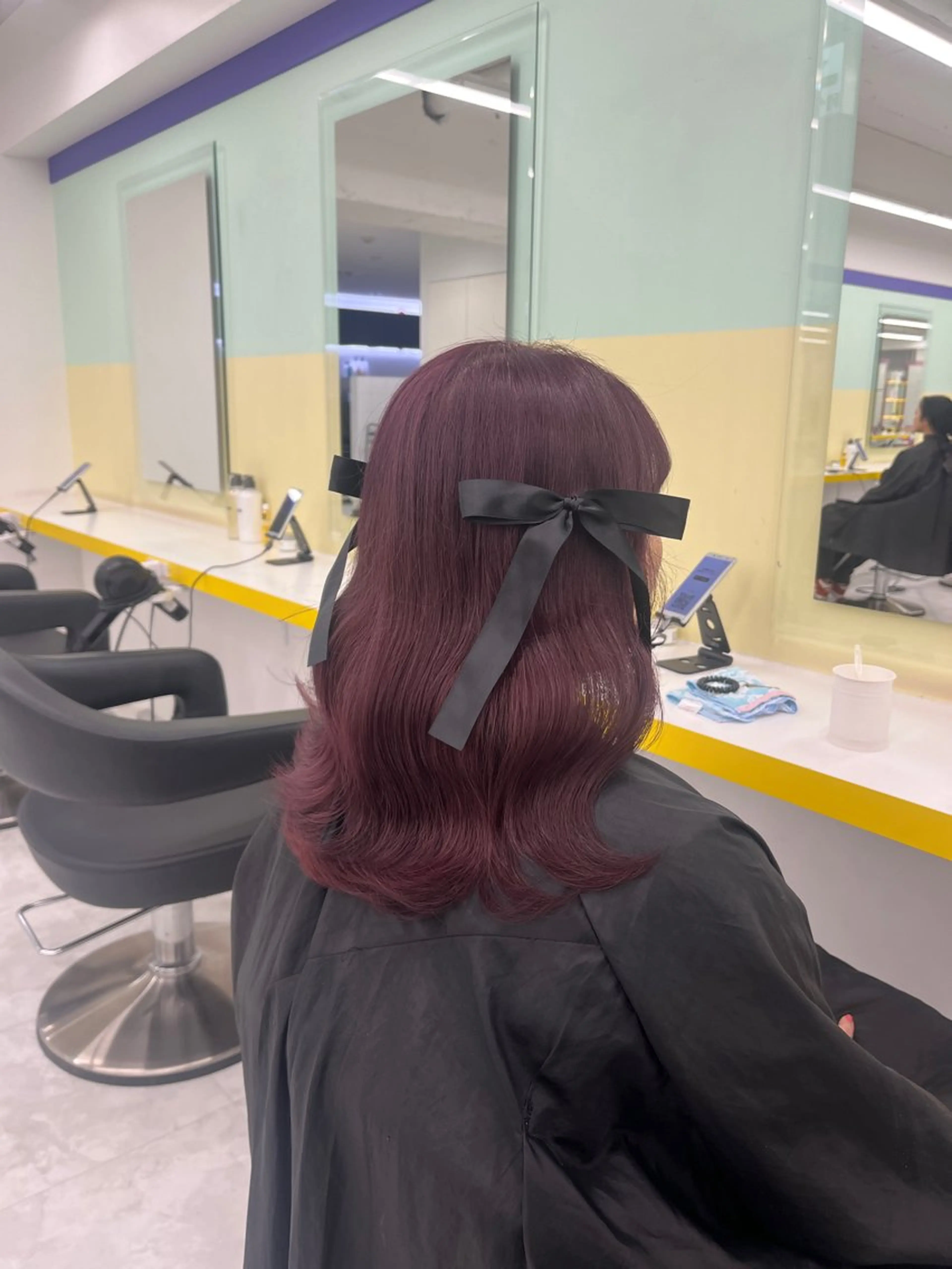 セミロング カラー ヘアアレンジ ラベンダーカラー ヘアカラー トリートメント ヘアセット 🎀Girly艶髪カ ラー🎀Harukaのヘアスタイル