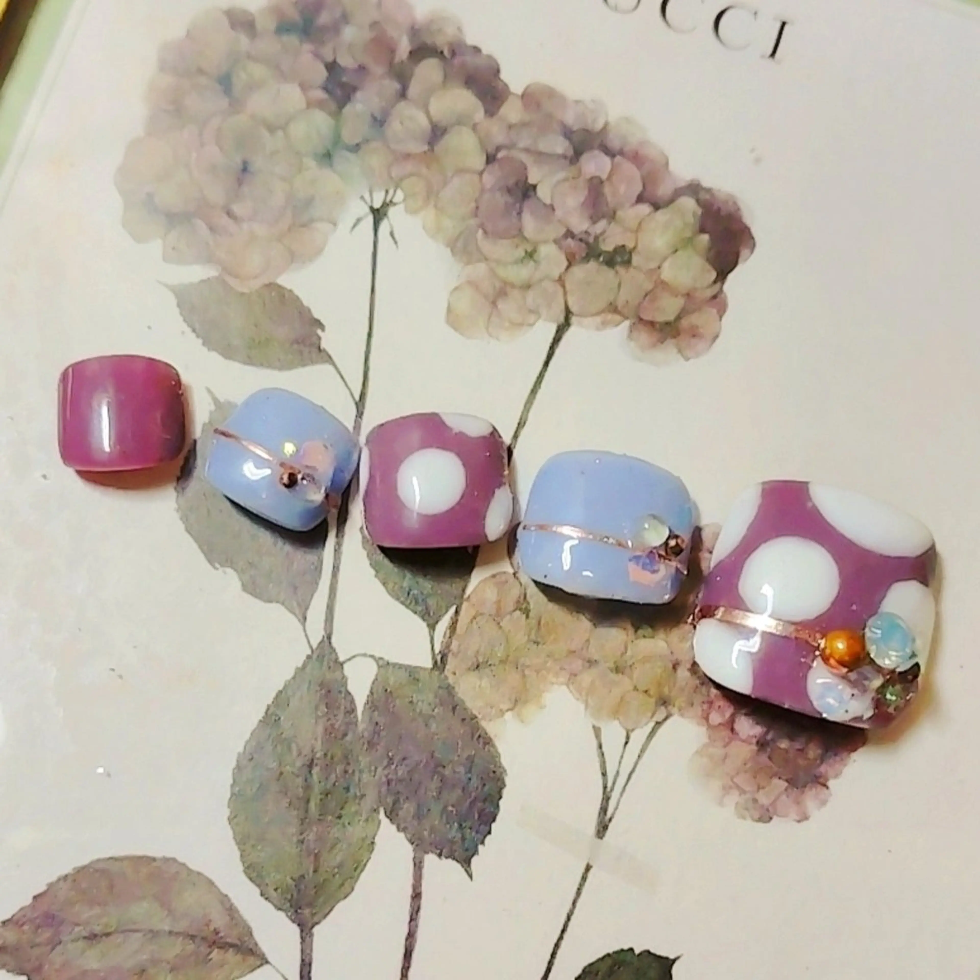 ネイル ドット フットネイル Jewel SecretBaseのネイルデザイン