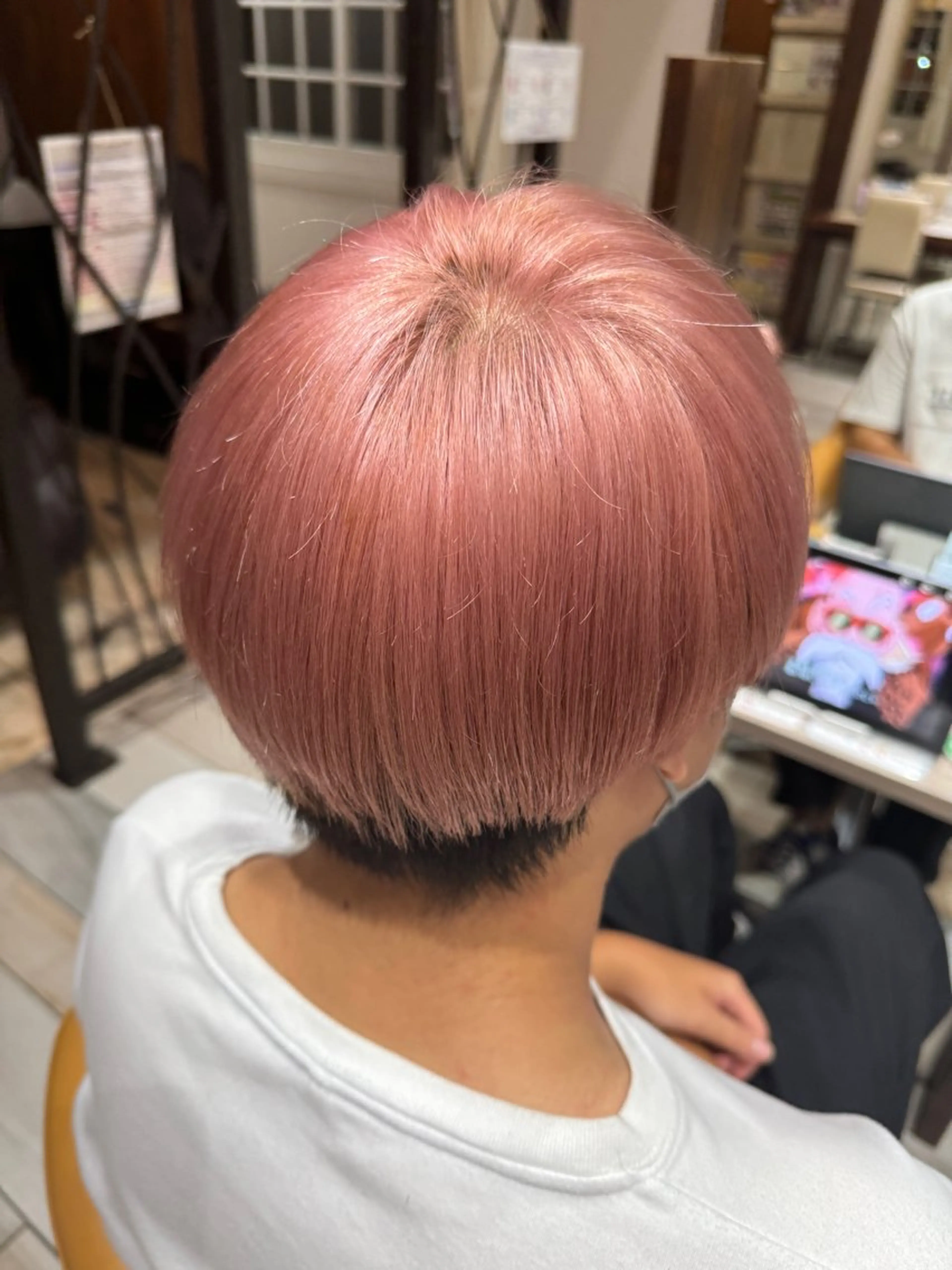 カラー メンズ 岡本 尚也のヘアスタイル