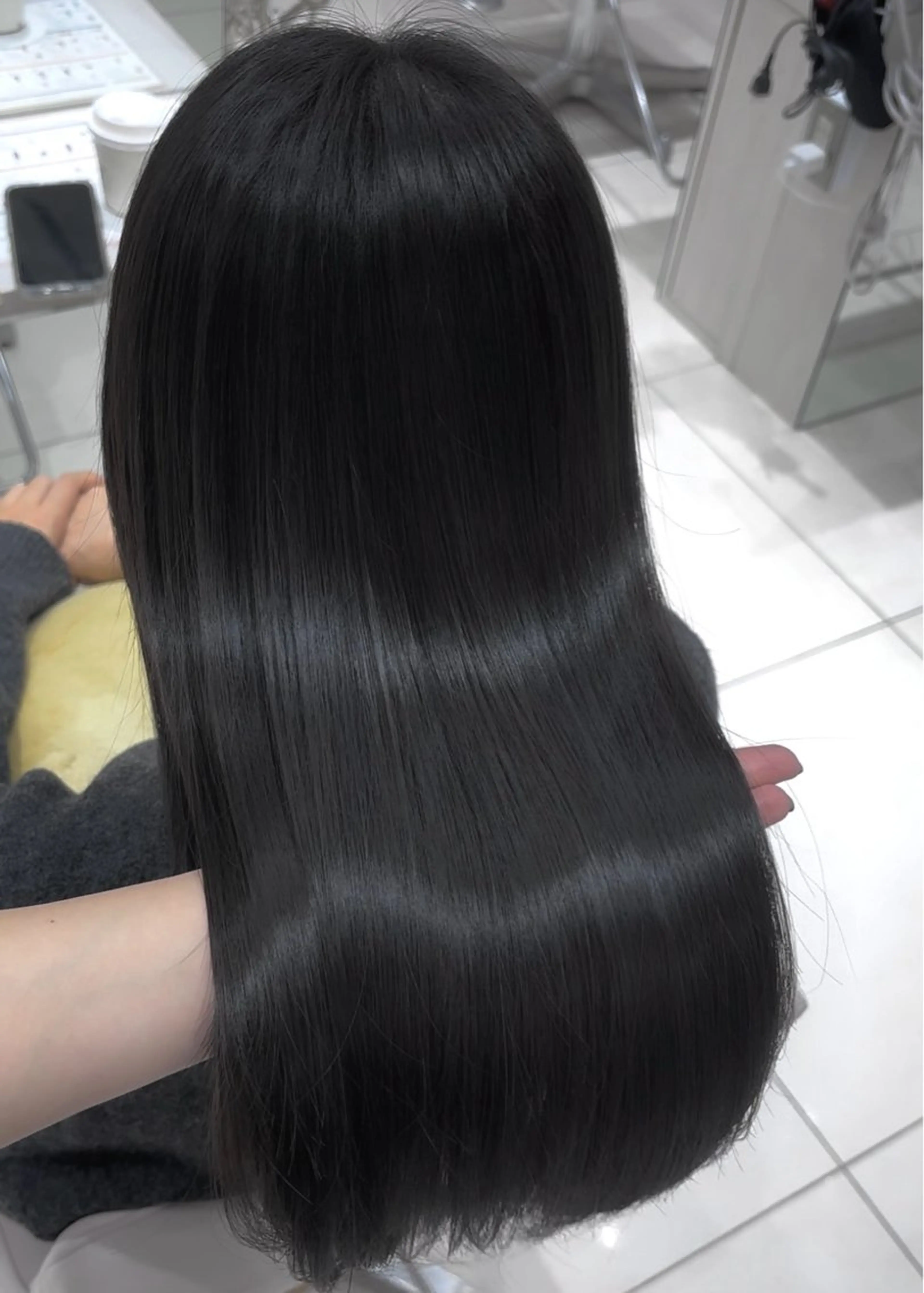 セミロング カラー 透明感カラー / レイヤー/ mamiのヘアスタイル