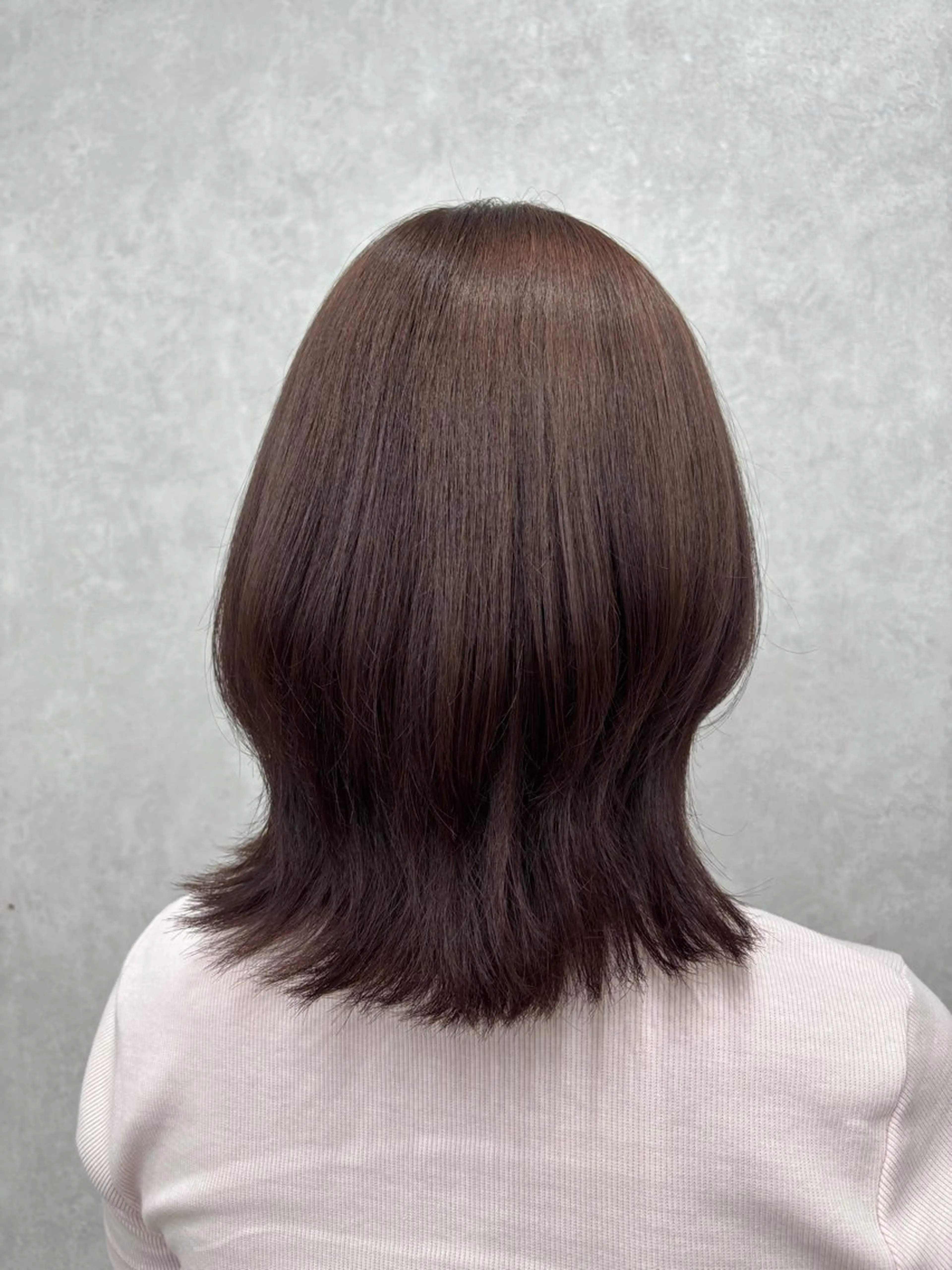 ミディアム 若月 七海のヘアスタイル