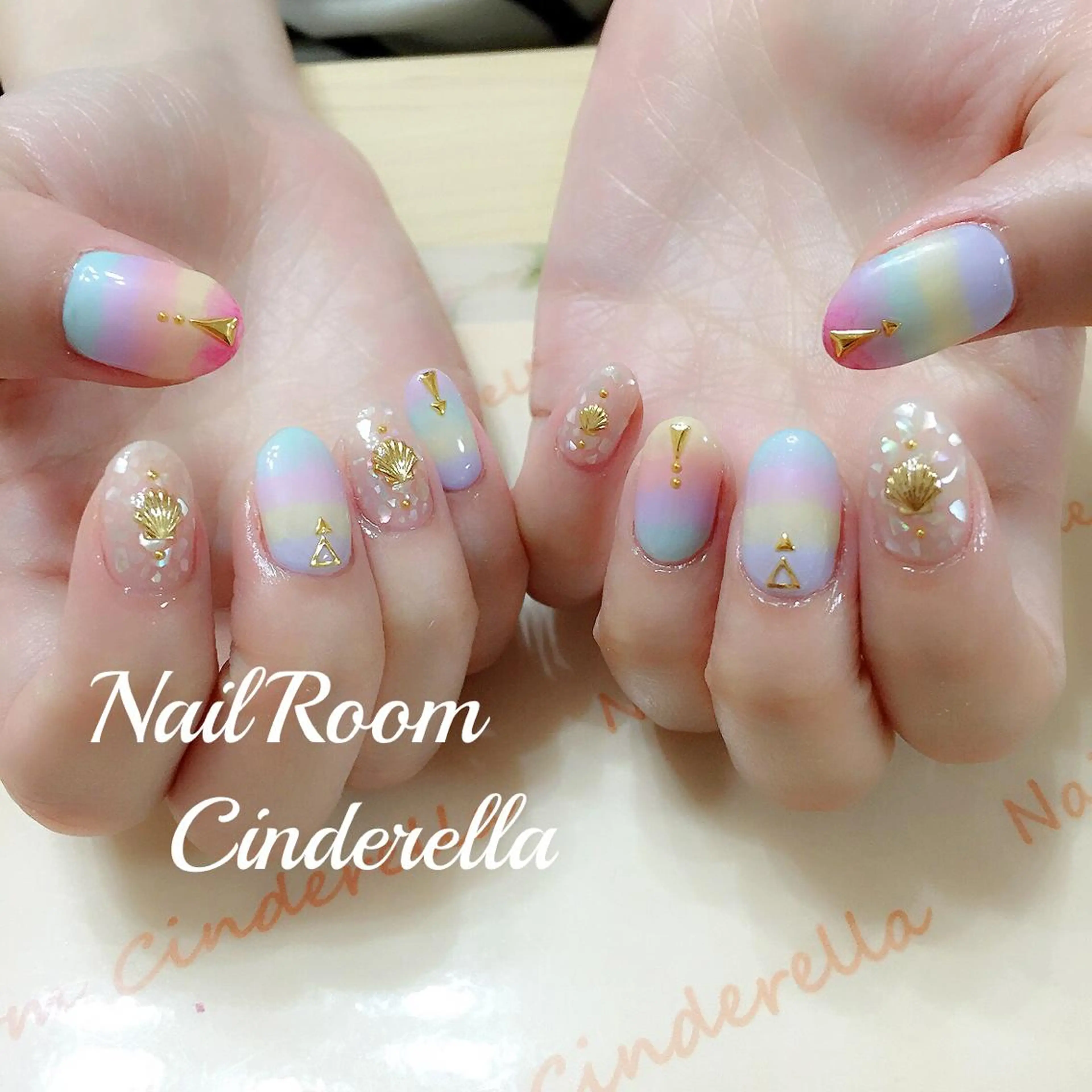 ネイル Nailroom. Cinderellaのネイルデザイン